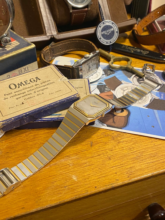 Seiko Tank Quartz Montre Vintage Or - Acier 1980