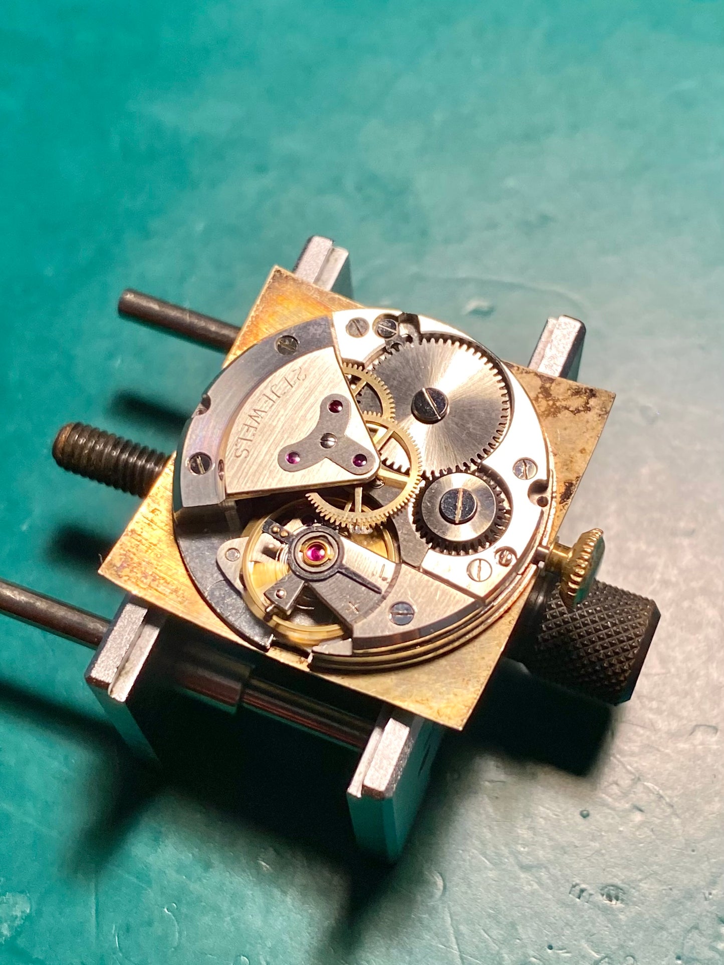 Onsa Swiss 21 Jewels Montre Vintage Carré Mécanique Plaqué Or 1960