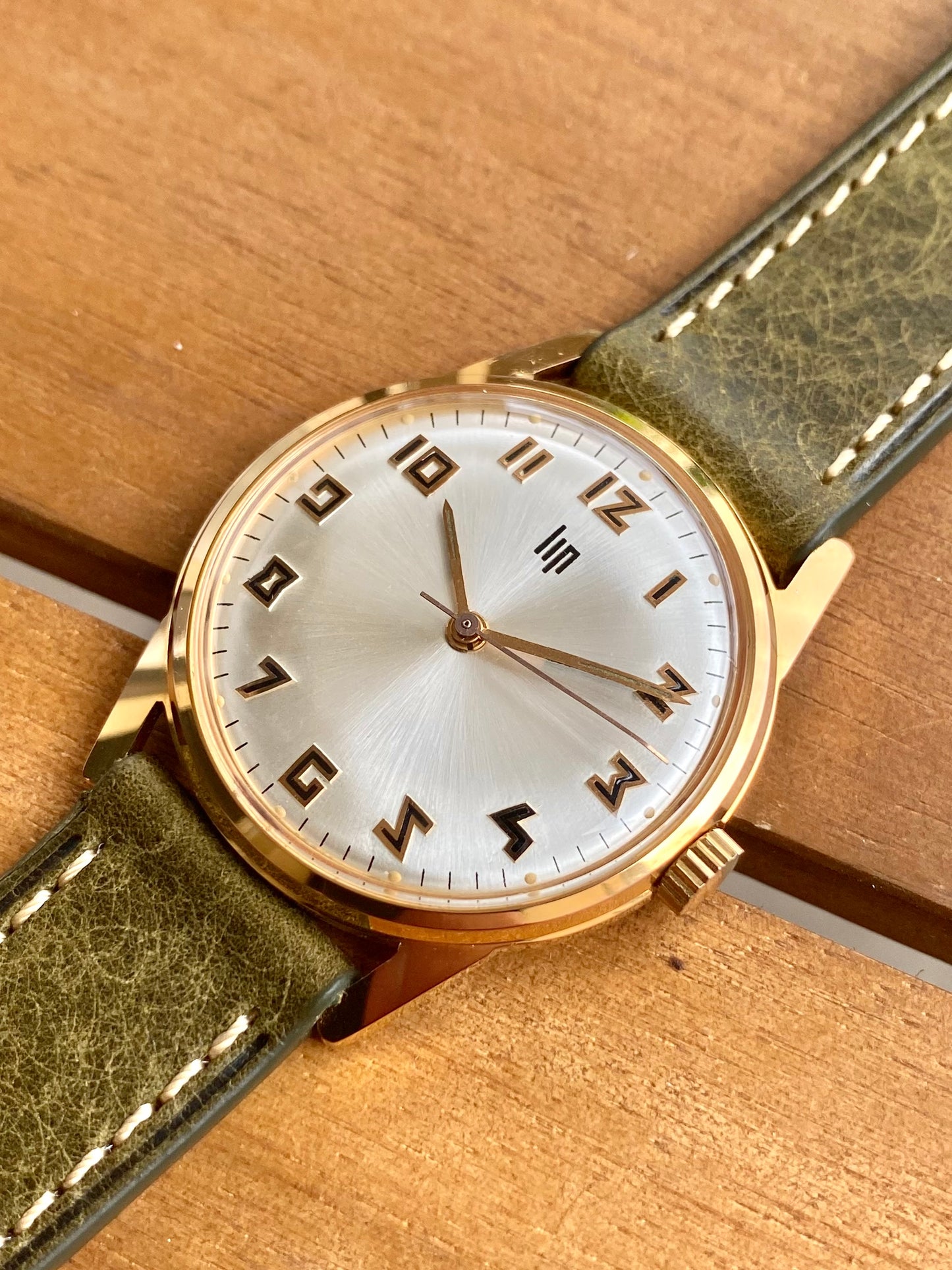 LIP Montre Française Vintage Mécanique RSC.553 Plaqué Or 1960
