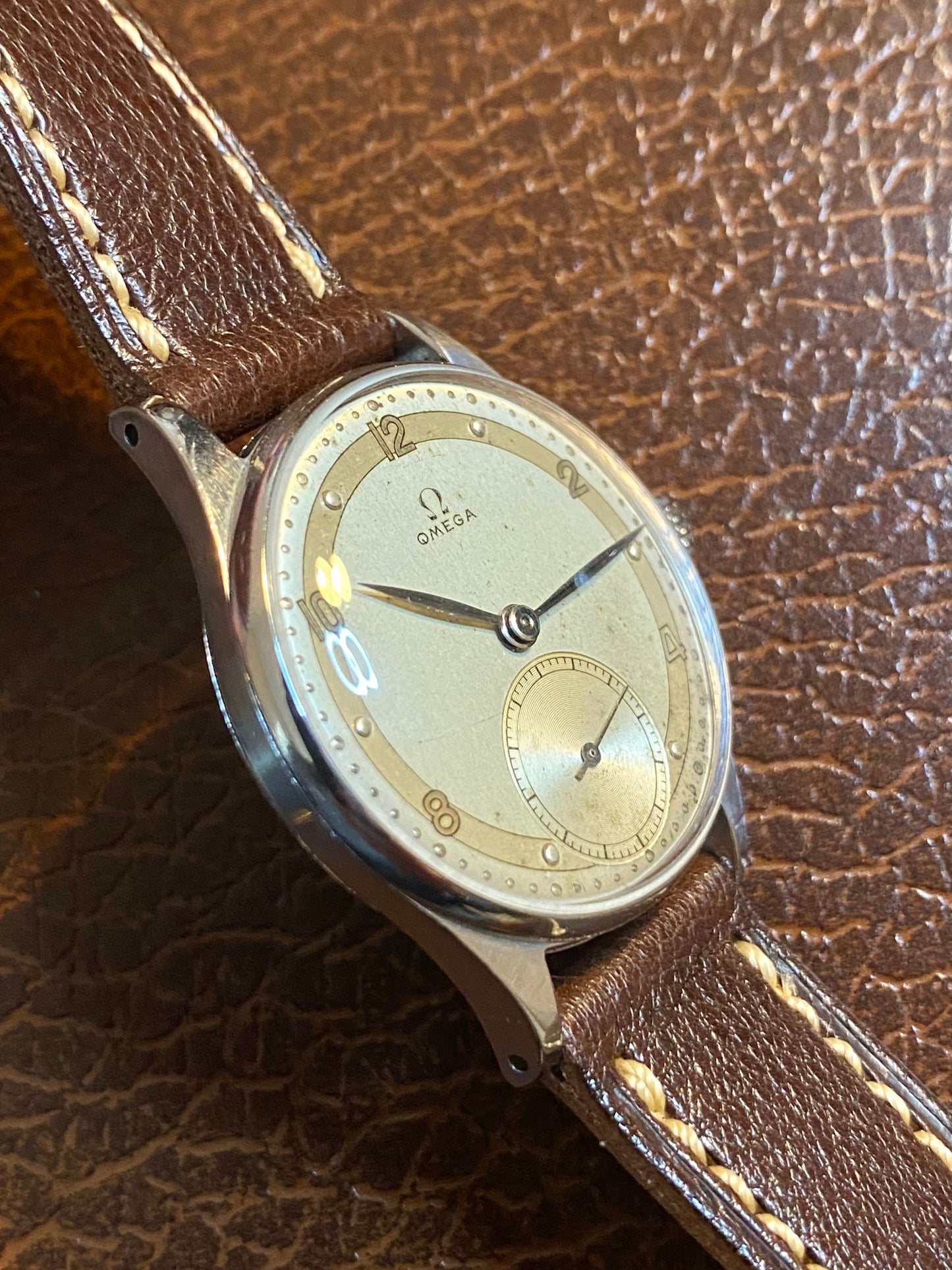 Omega 30t2 Réf. 2390/7 Montre Vintage Mécanique Cadran Bi-Ton Acier 1946