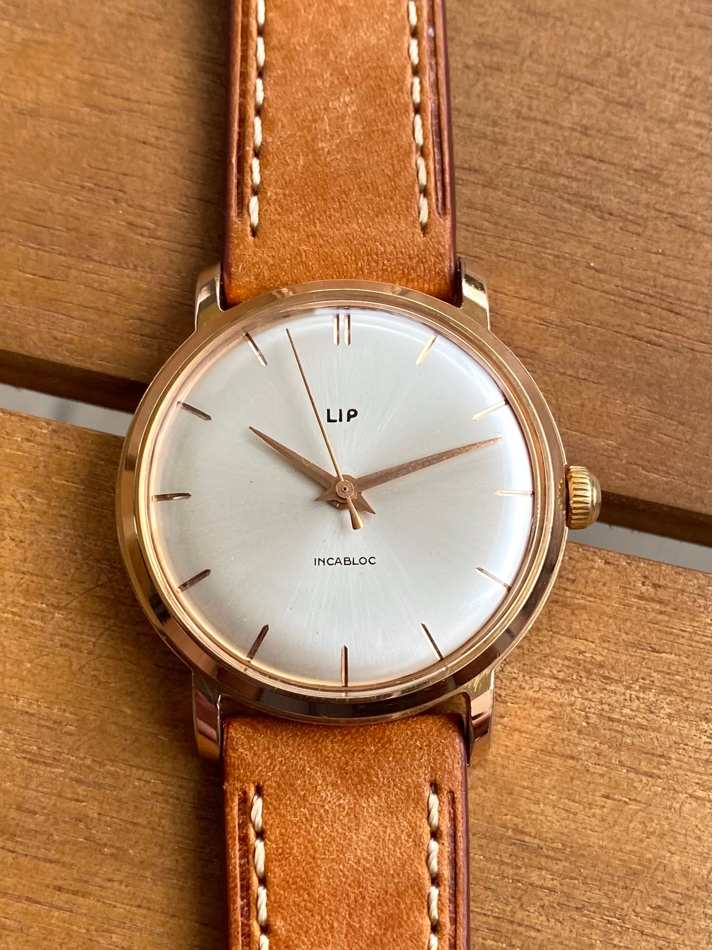 LIP R23 Montre Vintage Française Mécanique Plaqué Or 1960