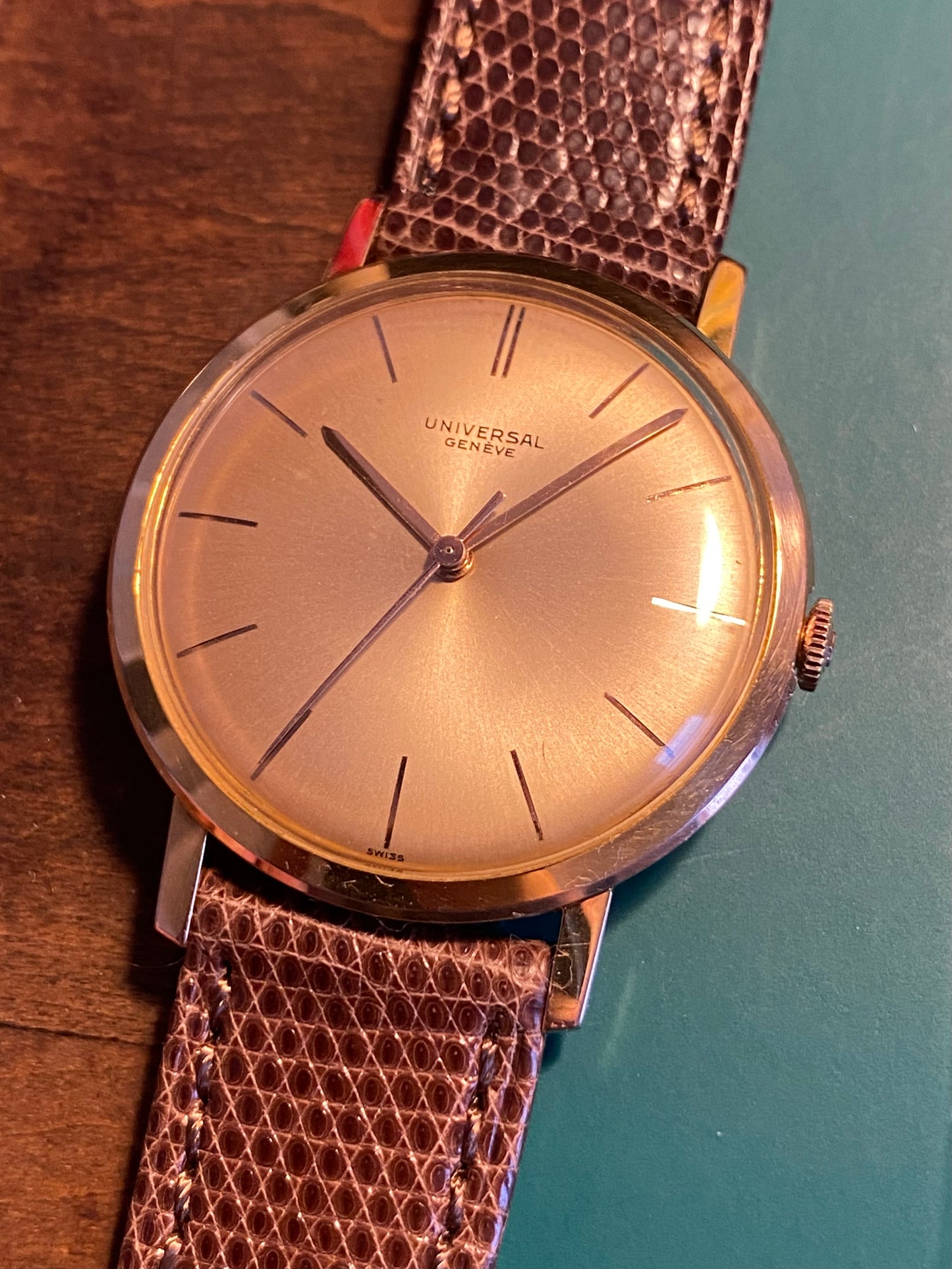 Universal Genève Montre Vintage Mécanique Plaqué Or Cal.1105 1960