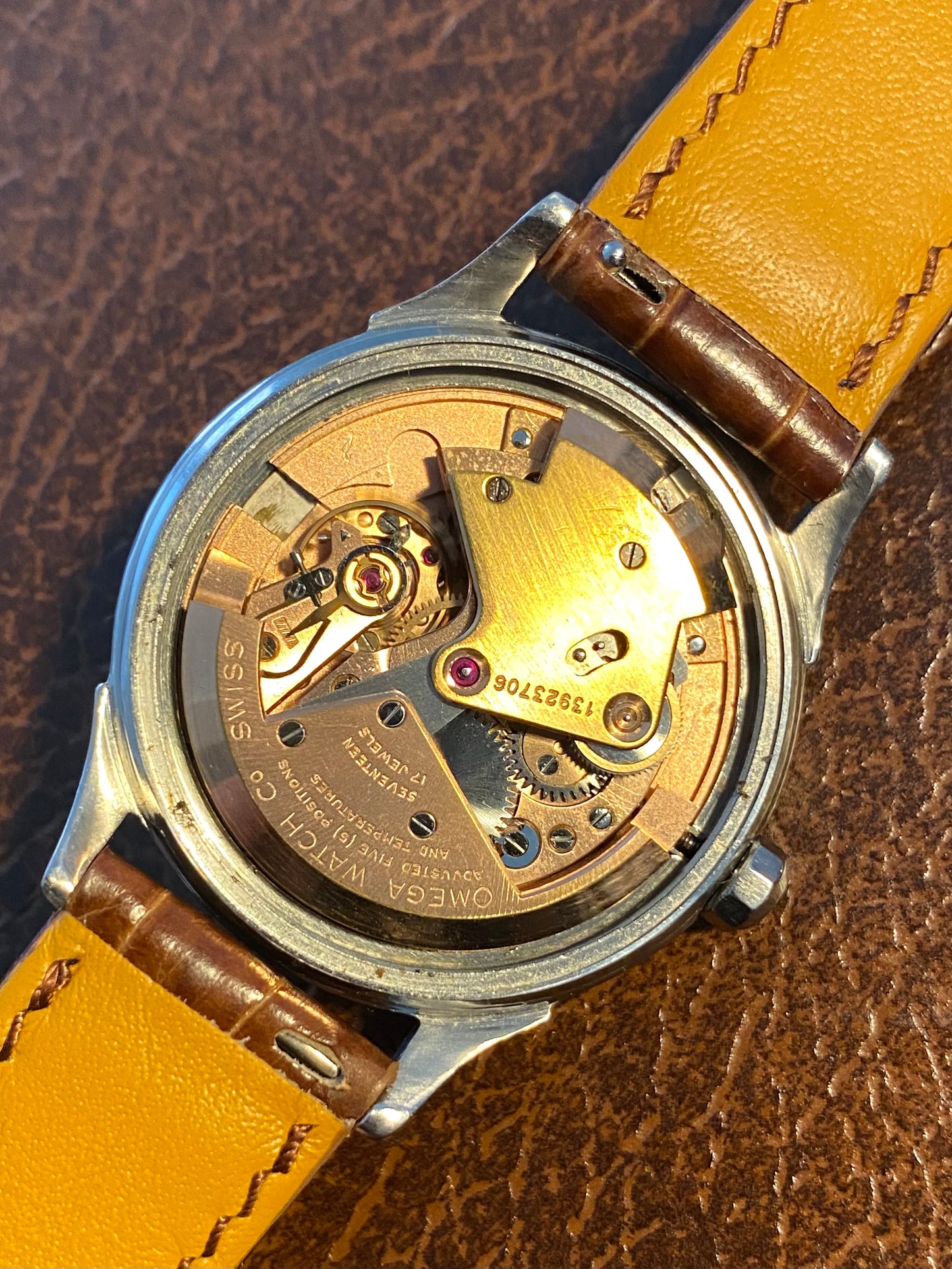 Omega Constellation Chronomètre Automatic Pie-Pan HoneyComb Nid d’Abeille - Montre Vintage Bumper Cal.354 - 1953