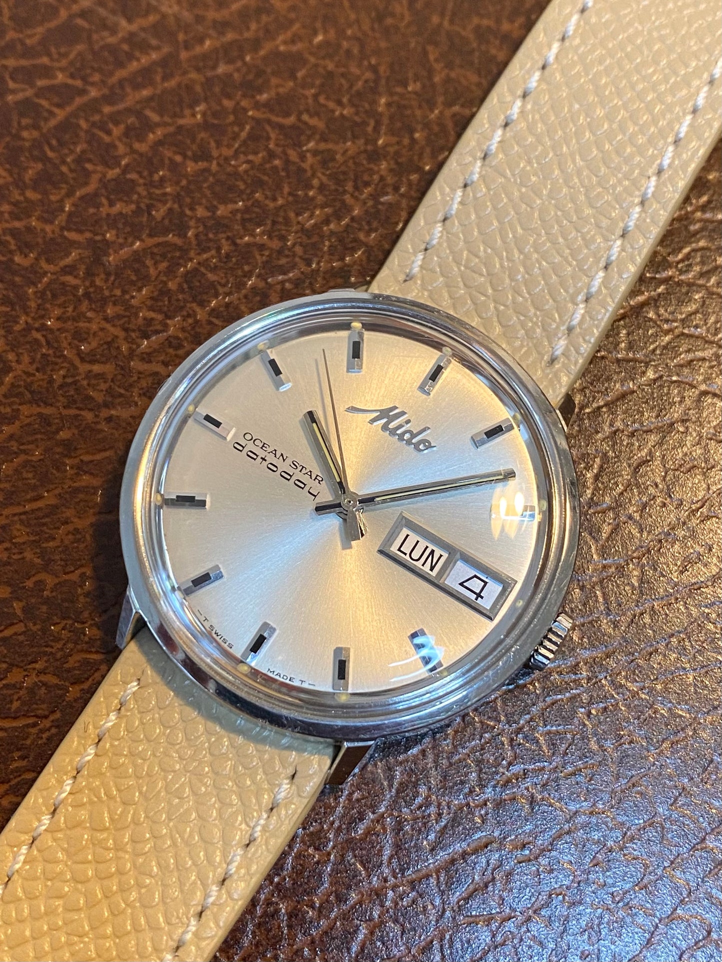 Mido OceanStar DateDay Automatic - Montre Vintage Suisse Mécanique 1147OCD - 1970 + Écrin