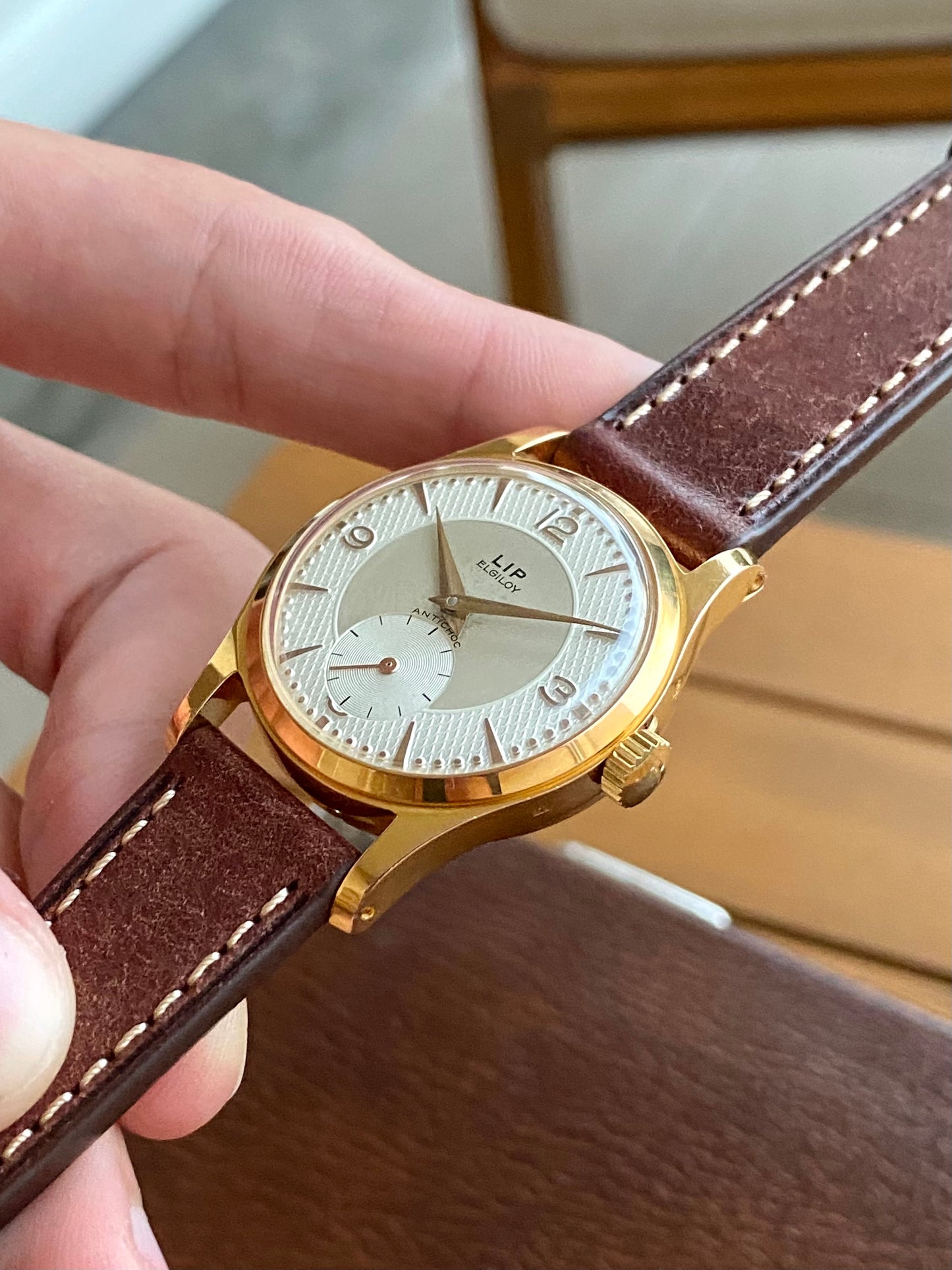 LIP Elgiloy PareChoc Cadran Guilloché "Nid d’Abeille" Plaqué Or Montre Vintage Mécanique France R25 1960