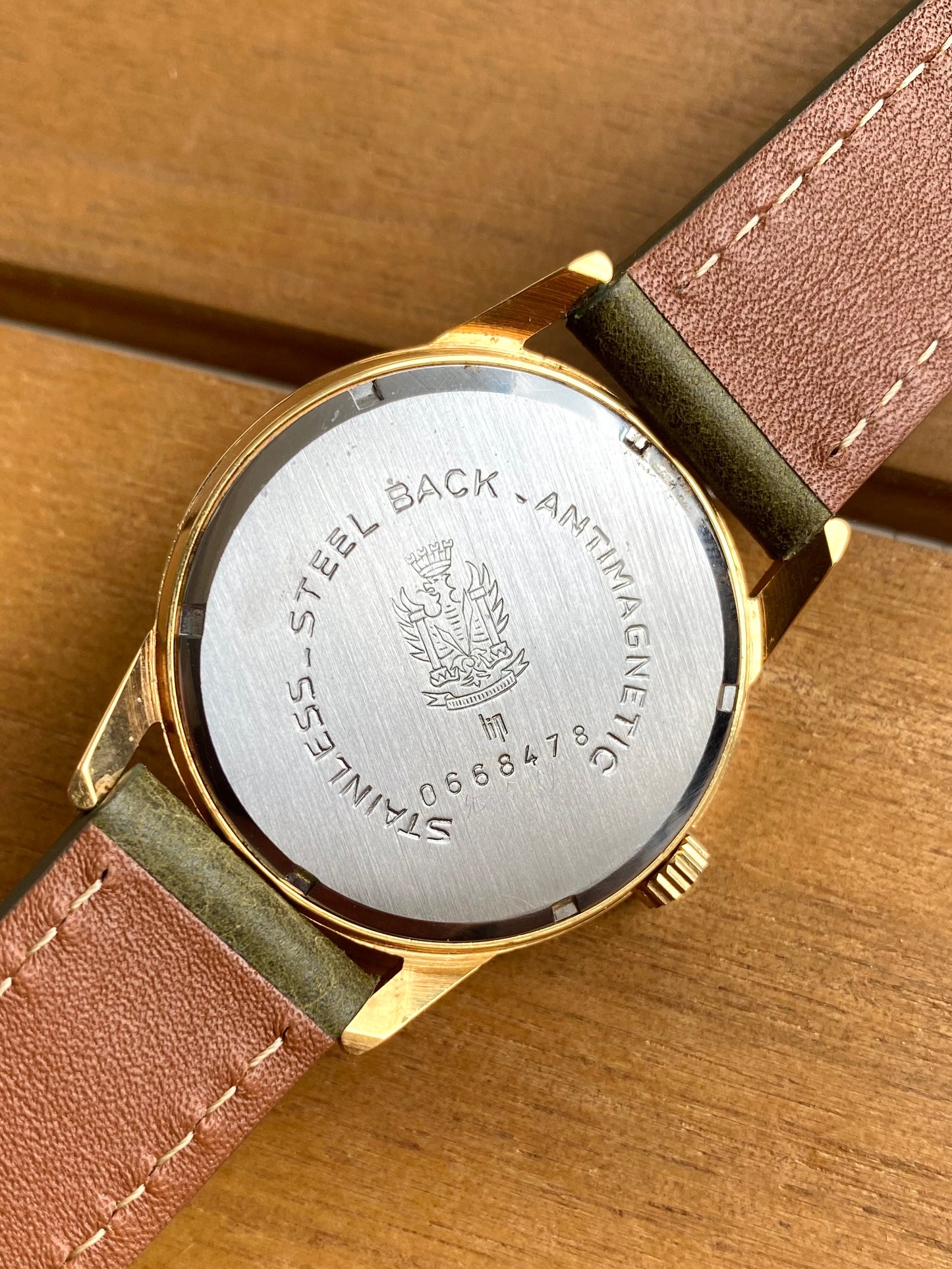 LIP Montre Française Vintage Mécanique RSC.553 Plaqué Or 1960