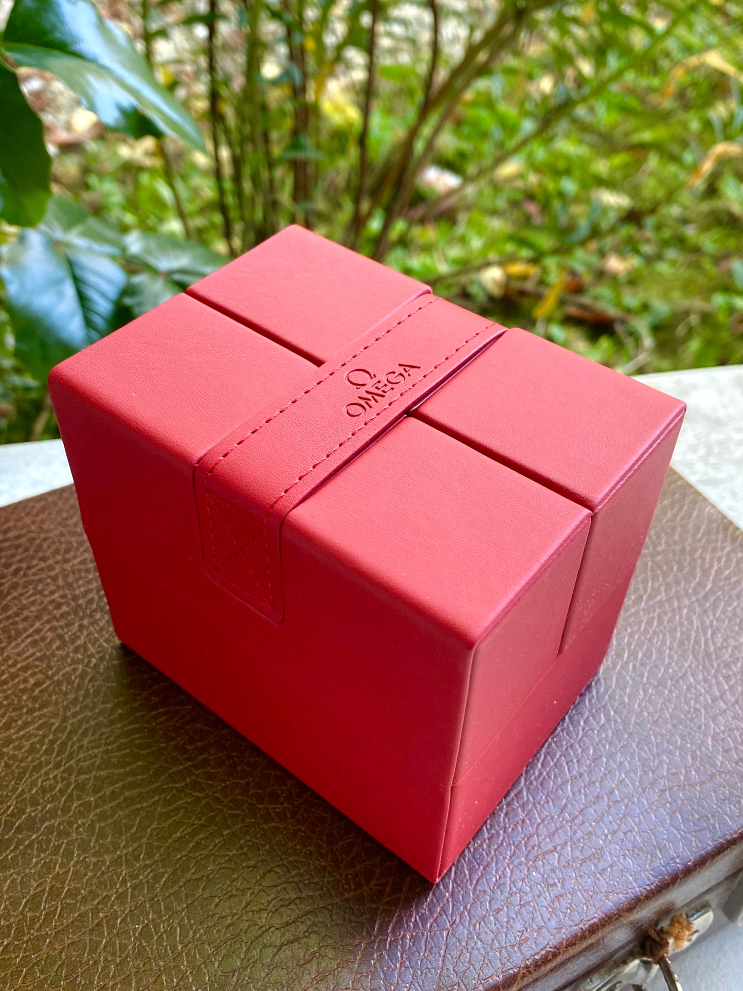 OMEGA Ecrin de Montre Neuf - Étui Boîte de Transport
