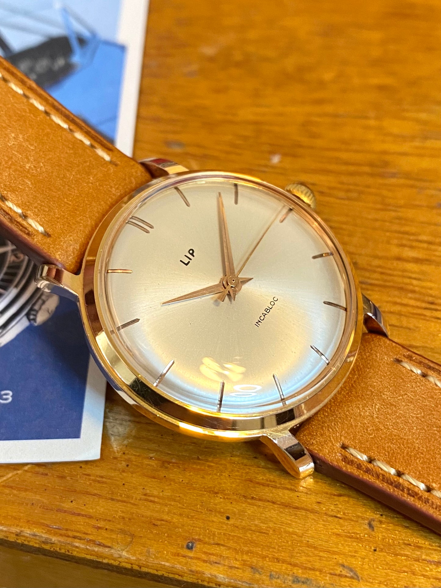 LIP R23 Montre Vintage Française Mécanique Plaqué Or 1960