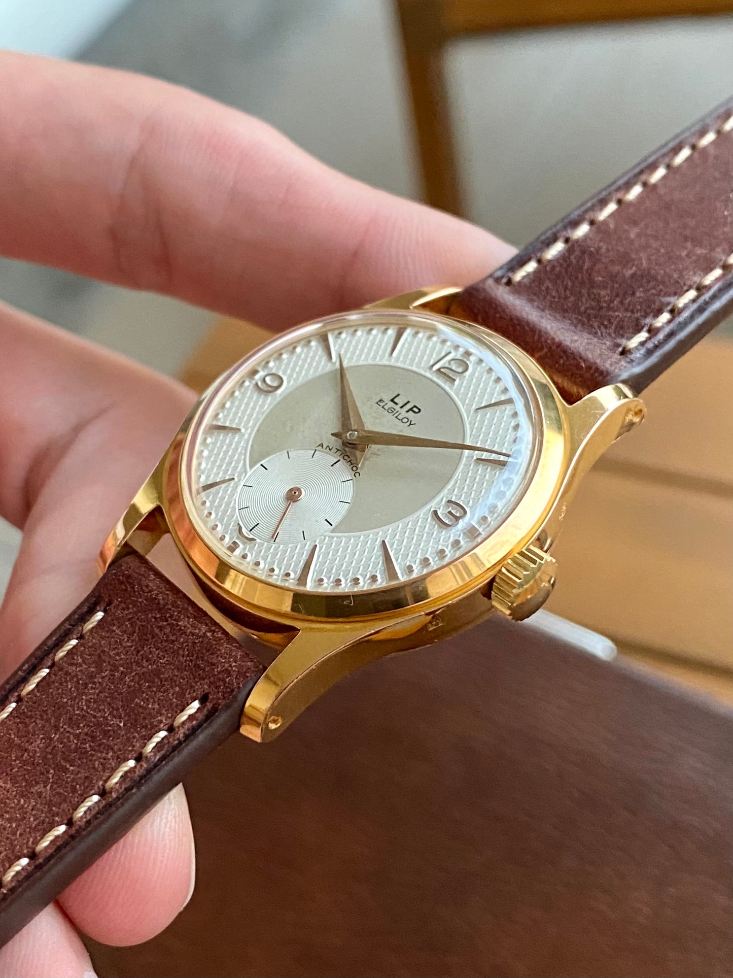 LIP Elgiloy PareChoc Cadran Guilloché "Nid d’Abeille" Plaqué Or Montre Vintage Mécanique France R25 1960