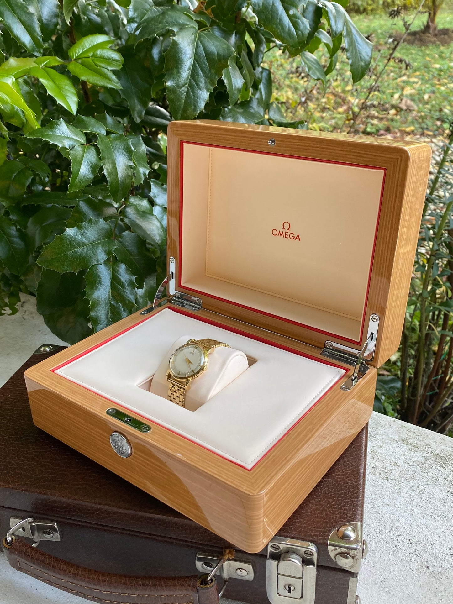 OMEGA Ecrin Boîte de Rangement Pour Montre de Luxe - Étui en Bois Laqué