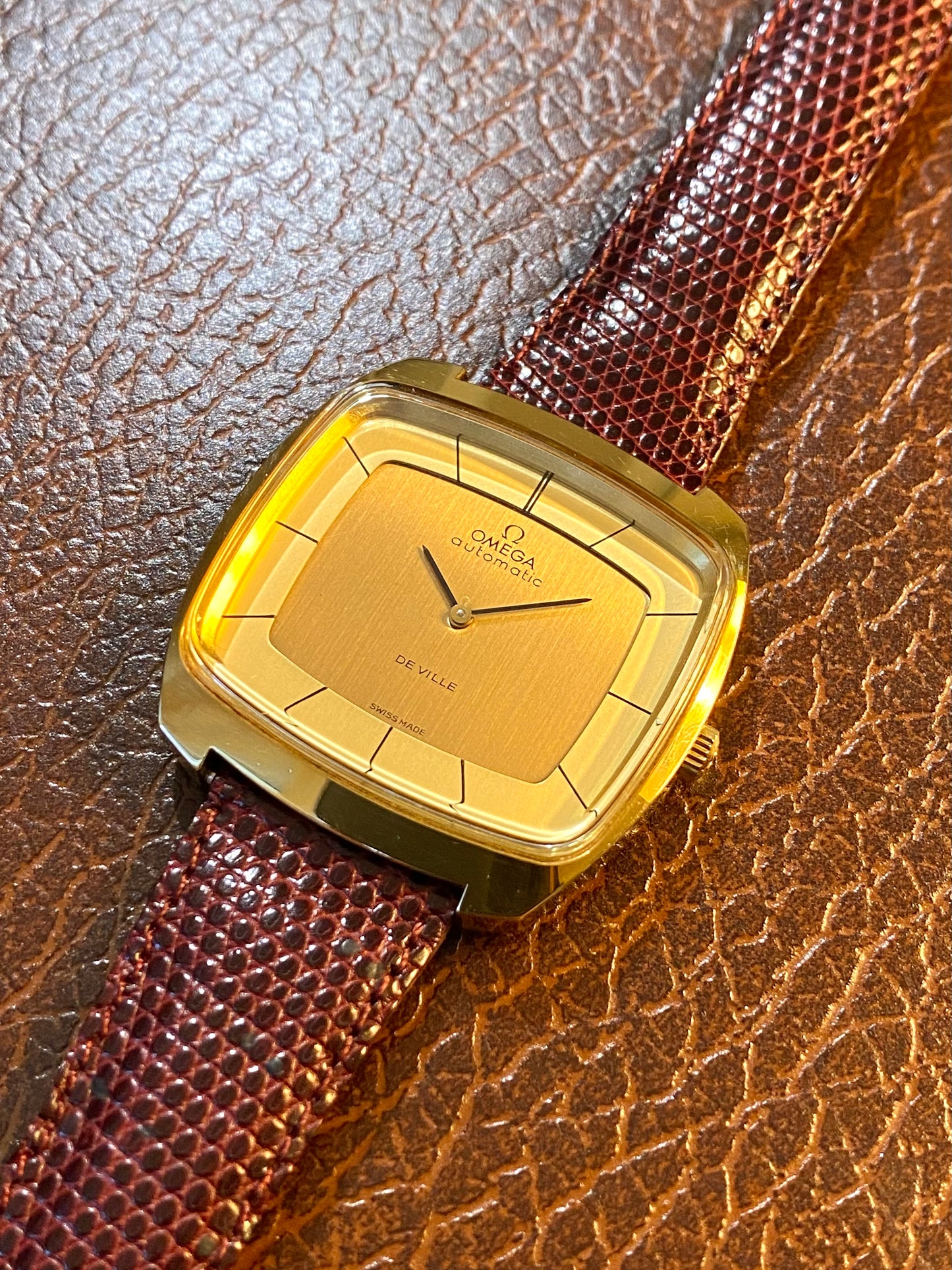 Omega DeVille Automatic "TV" 151.0051 Montre Vintage Mécanique Cal.711 Plaqué Or 1973
