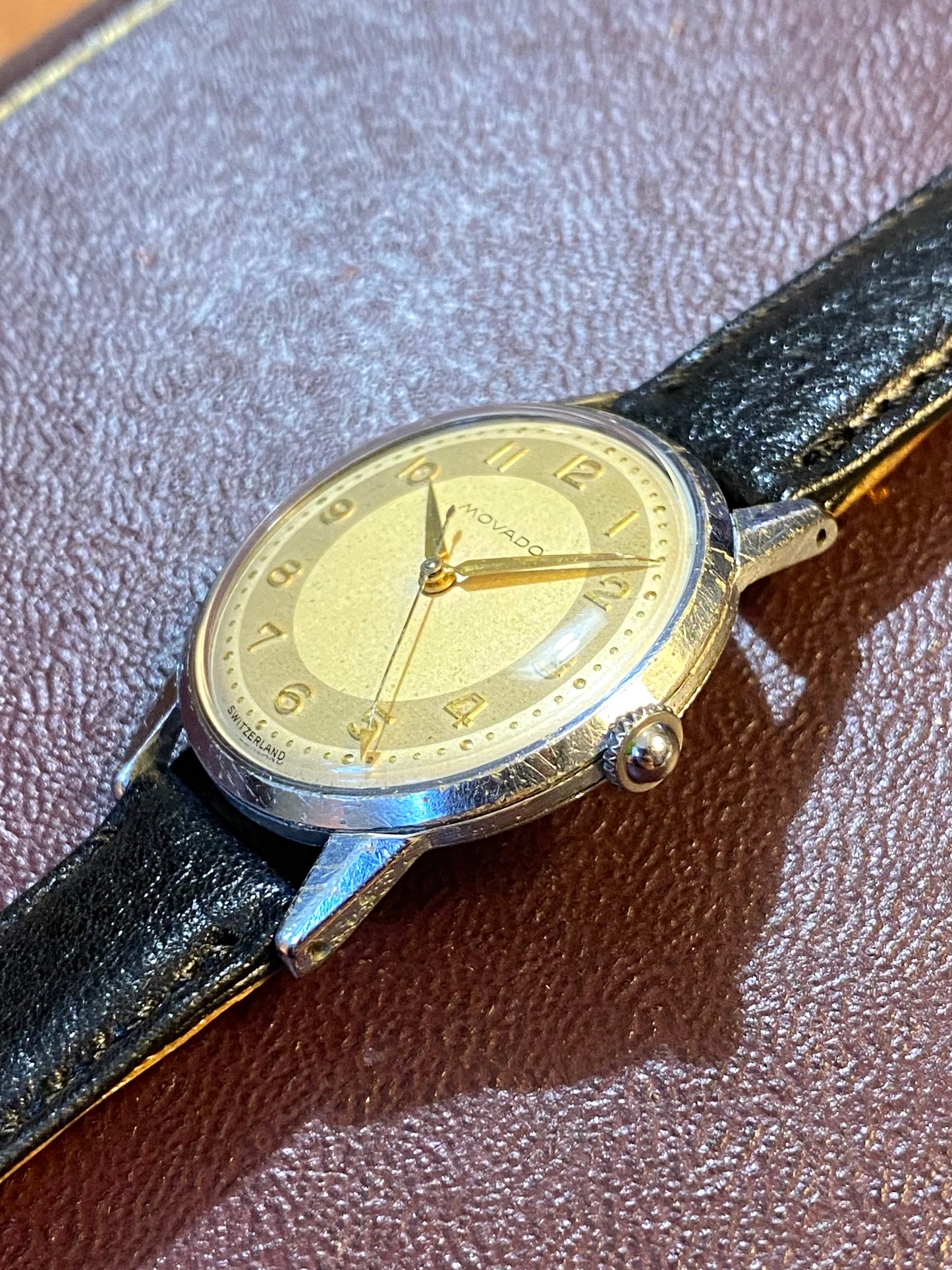 Movado Montre Vintage Mécanique Cadran Bi-Ton 1950