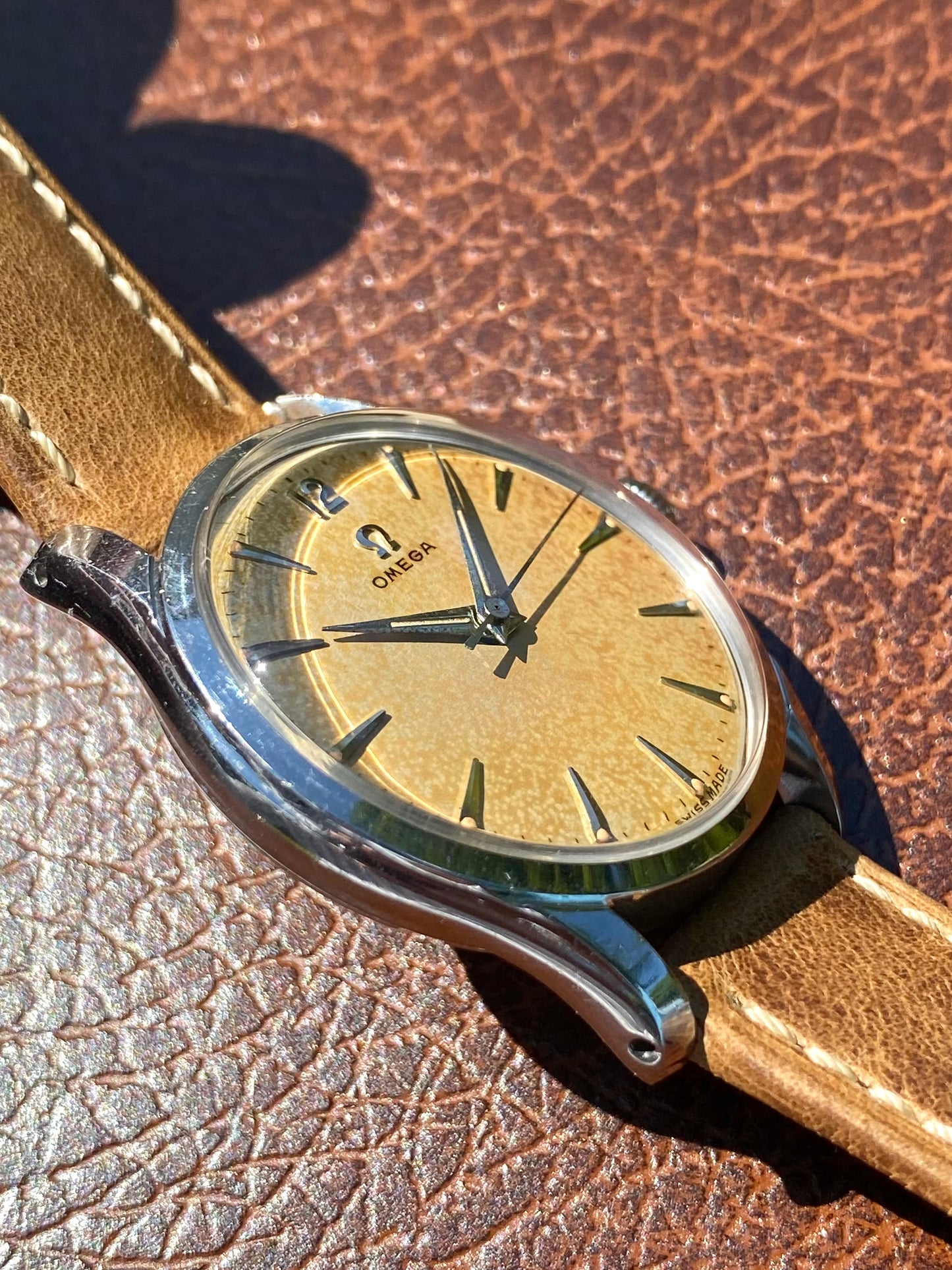 Omega Tropical Réf. 2640 -9SC Montre Vintage Mécanique Cal. 283 - Patine Crème Brûlée - 1952