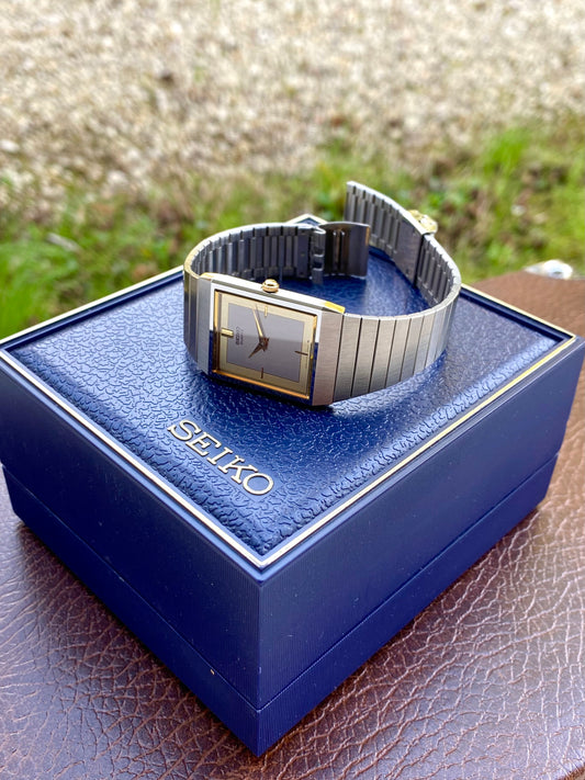 Seiko Quartz Rectangulaire NOS - New Old Stock Neuve - Montre Vintage 6530-6190 Or Acier + Boîte - 1980