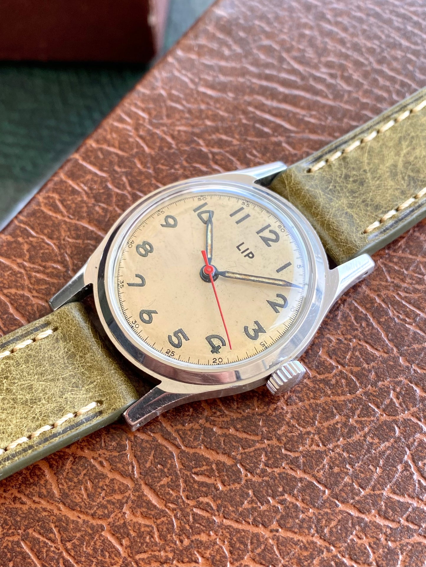 LIP R25 Made In France - Montre Militaire (Civile) Mécanique Vintage - R25 1940