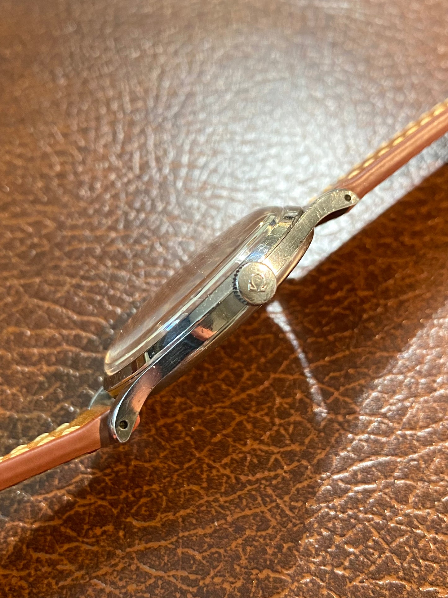 Omega Jumbo 37,8mm Cadran Nid d’Abeille "Honey Comb" Montre Vintage Mécanique Cal.265 Réf.2609-7 - 1951