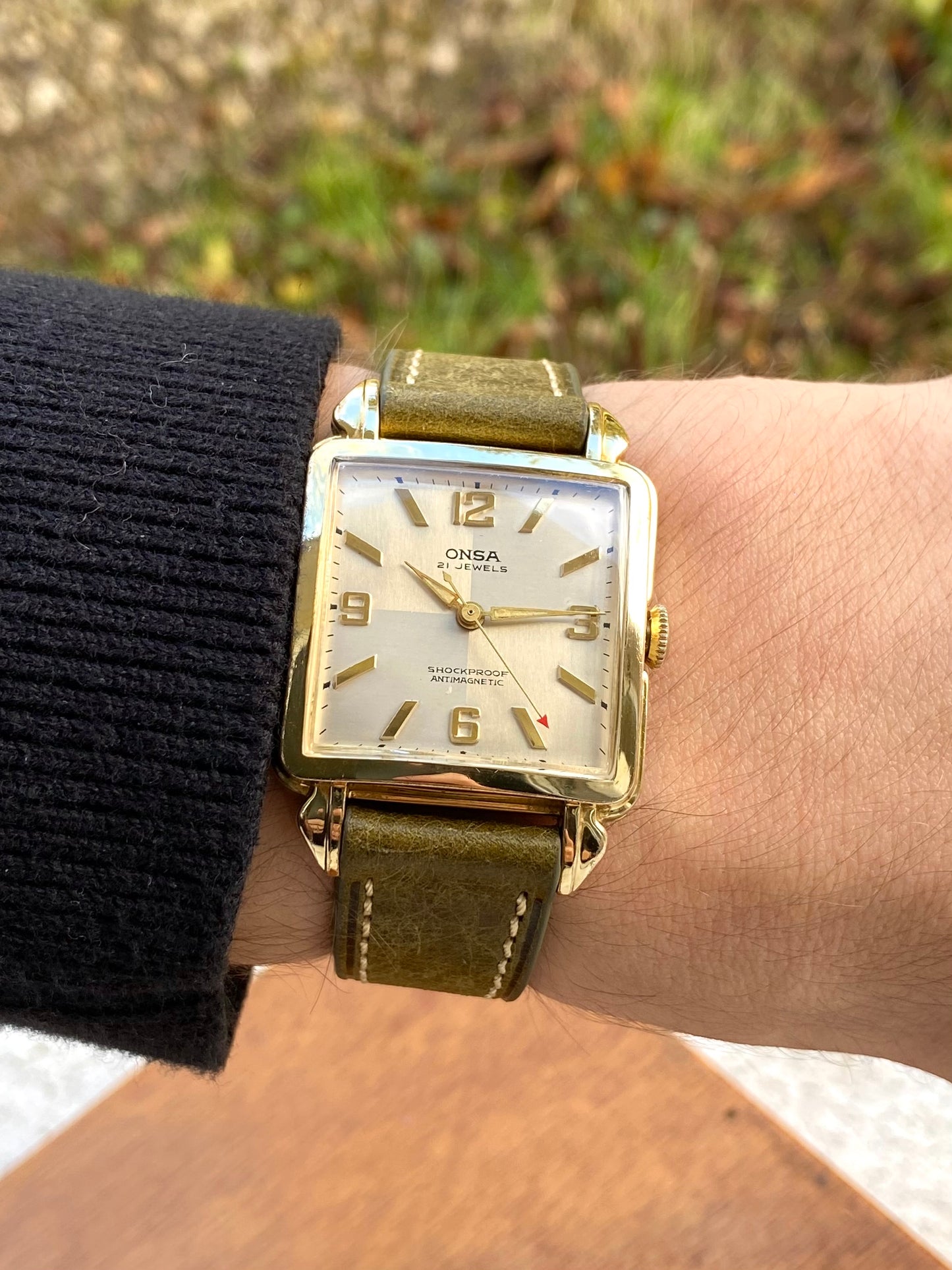 Onsa Swiss 21 Jewels Montre Vintage Carré Mécanique Plaqué Or 1960