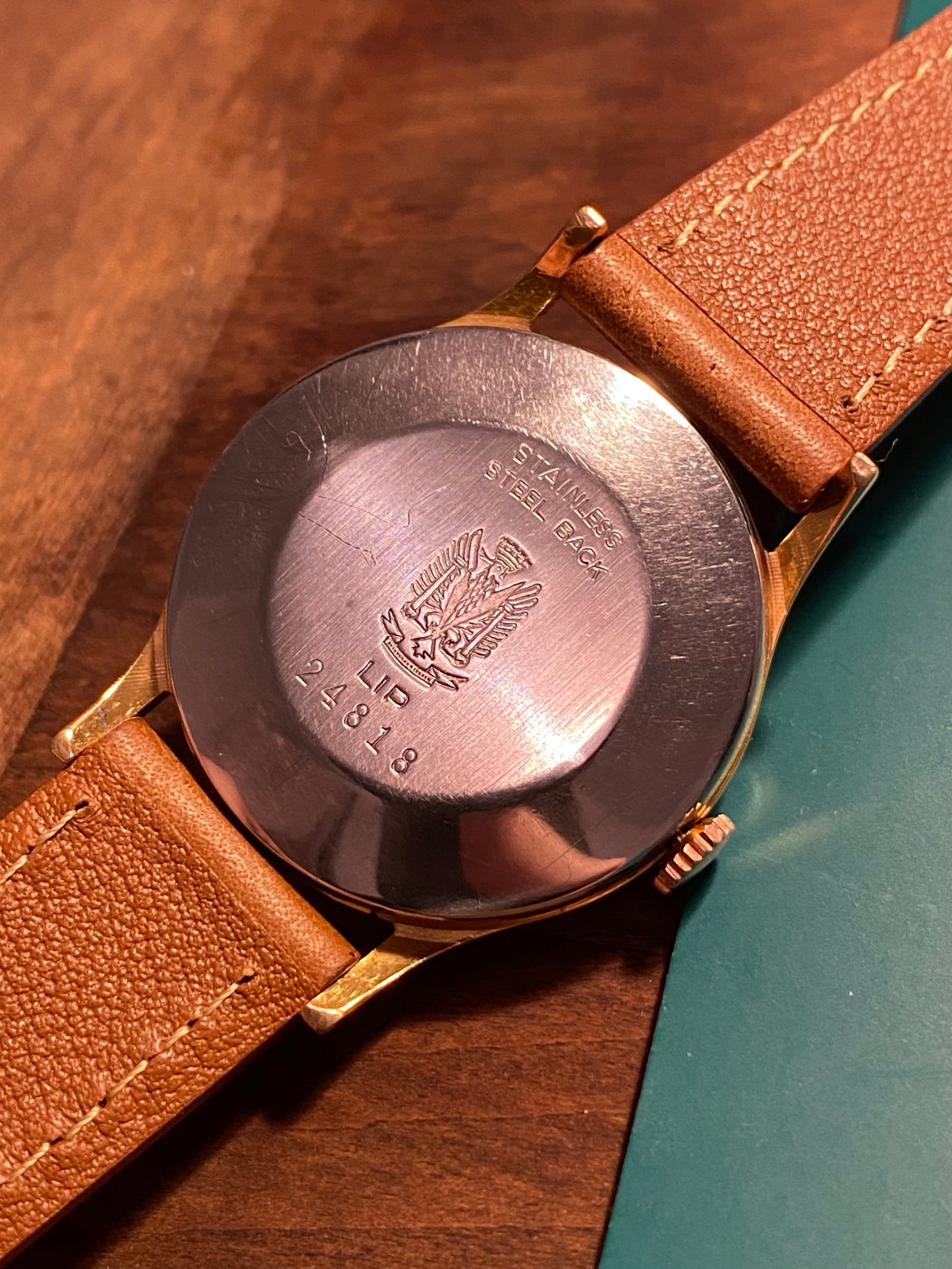 LIP R25 PareChoc Plaqué Or Montre Vintage Mécanique 1950