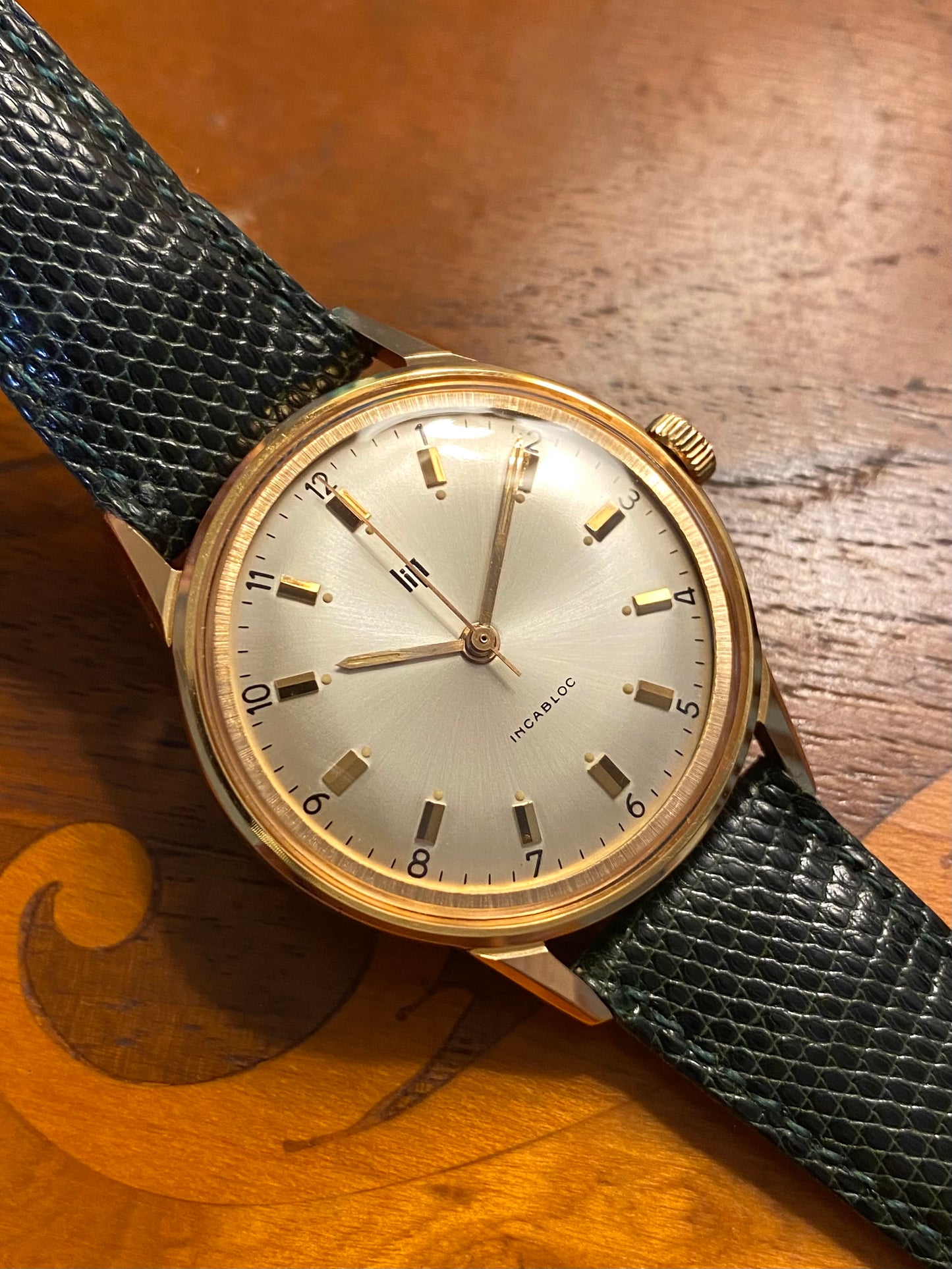 LIP Montre Vintage Mécanique Cal. R136f Plaqué Or 1960