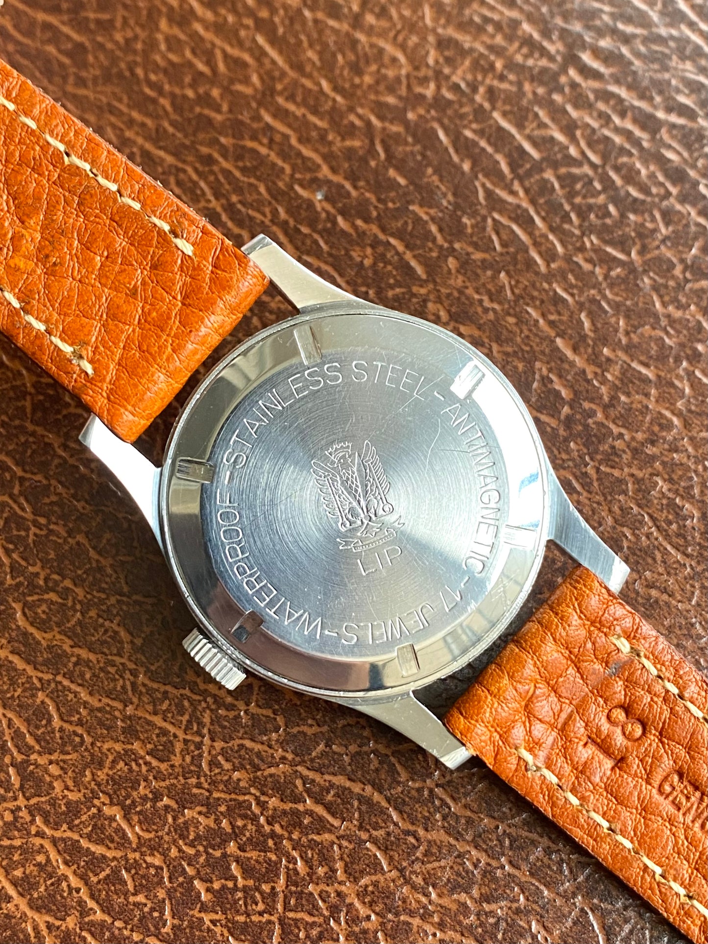 LIP Elgiloy PareChoc R25 Cadran Guilloché "Nid d’Abeille" Montre Vintage Mécanique France 1950