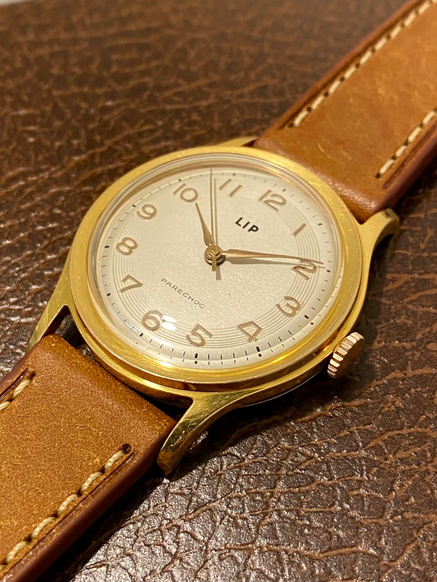 LIP R25 PareChoc Plaqué Or Montre Vintage Mécanique 1950