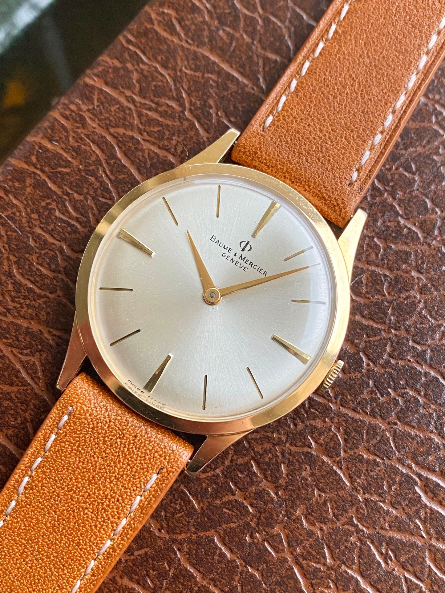 Baume & Mercier 2599 Montre Vintage Mécanique Extra-Plate Plaqué Or BM1050 - 1960