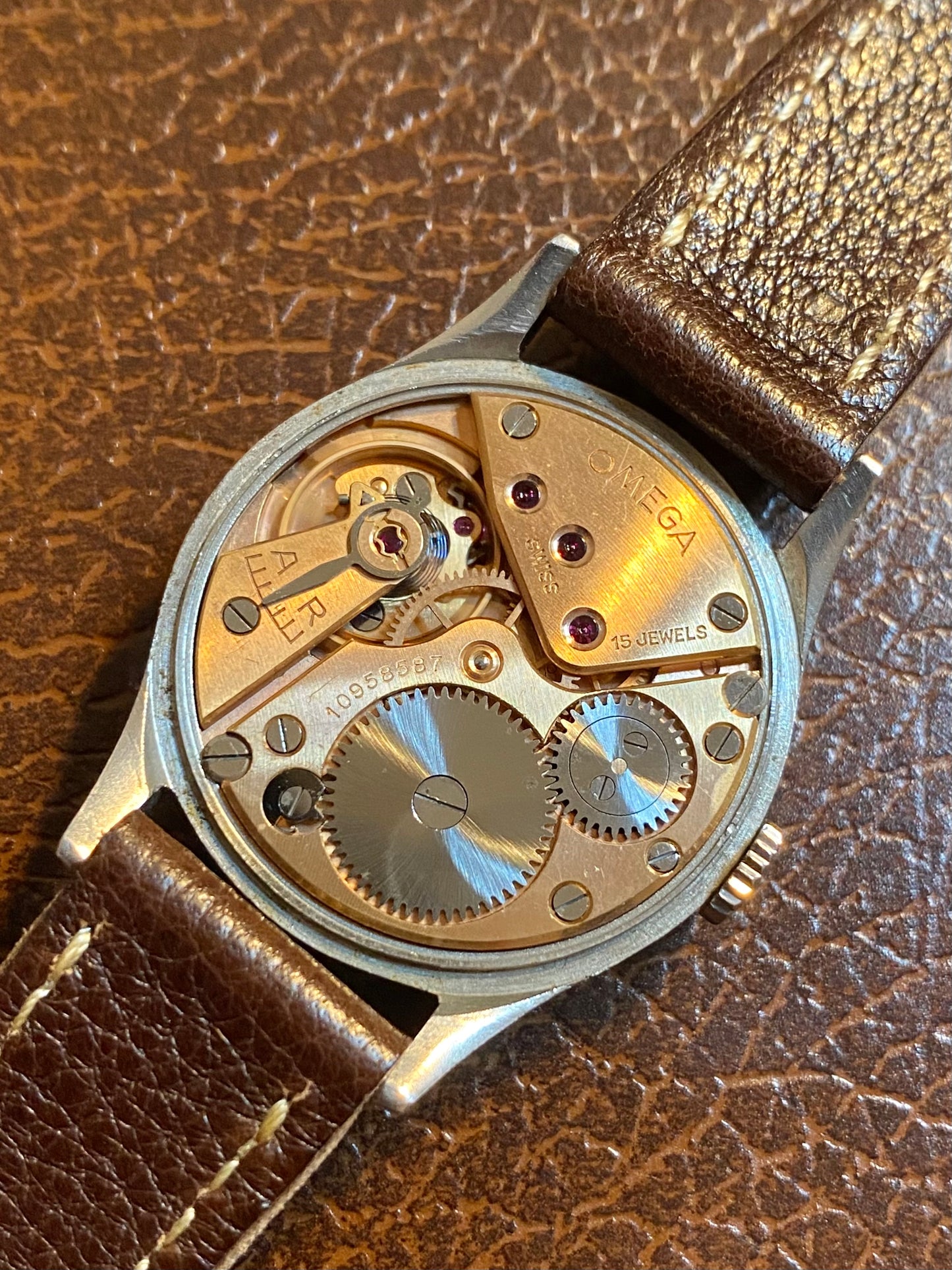 Omega 30t2 Réf. 2390/7 Montre Vintage Mécanique Cadran Bi-Ton Acier 1946