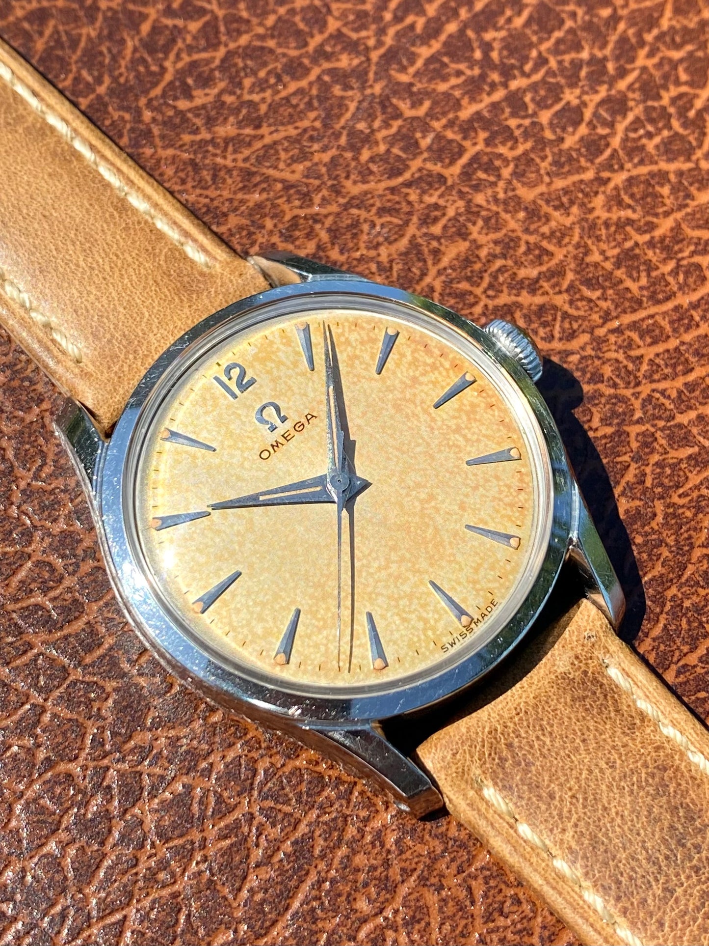 Omega Tropical Réf. 2640 -9SC Montre Vintage Mécanique Cal. 283 - Patine Crème Brûlée - 1952