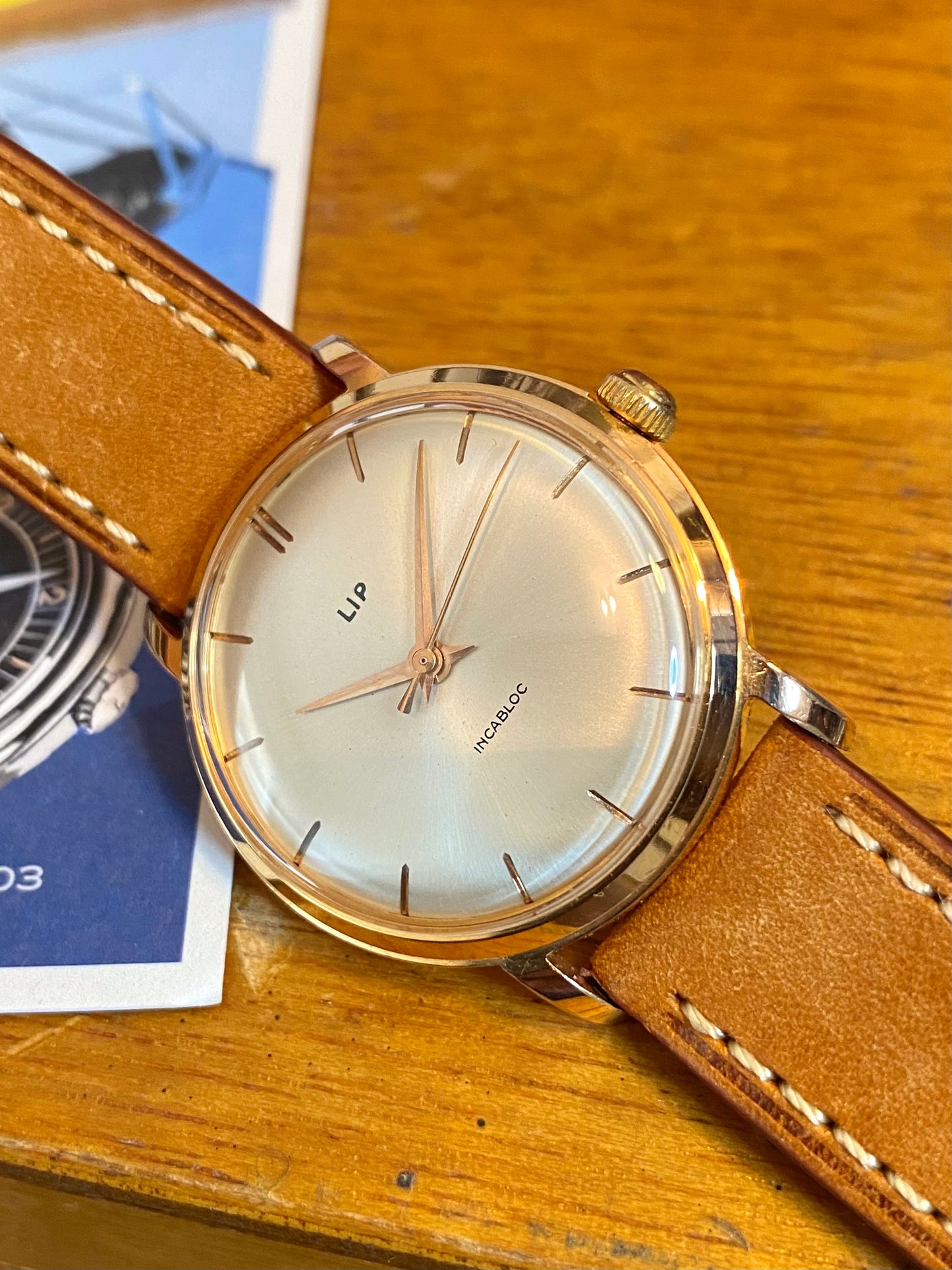 LIP R23 Montre Vintage Française Mécanique Plaqué Or 1960