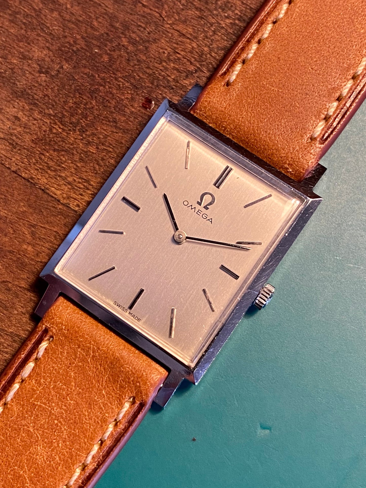 Omega Rectangle 111.057 Montre Vintage 620 Mécanique + Boîte Bracelet & Boucle Omega