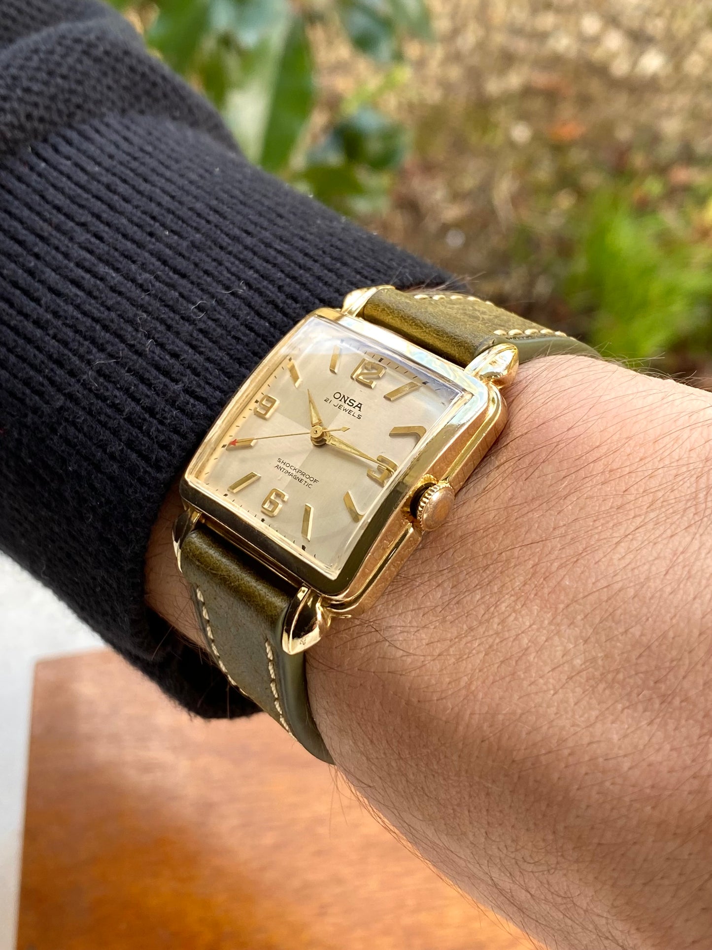 Onsa Swiss 21 Jewels Montre Vintage Carré Mécanique Plaqué Or 1960