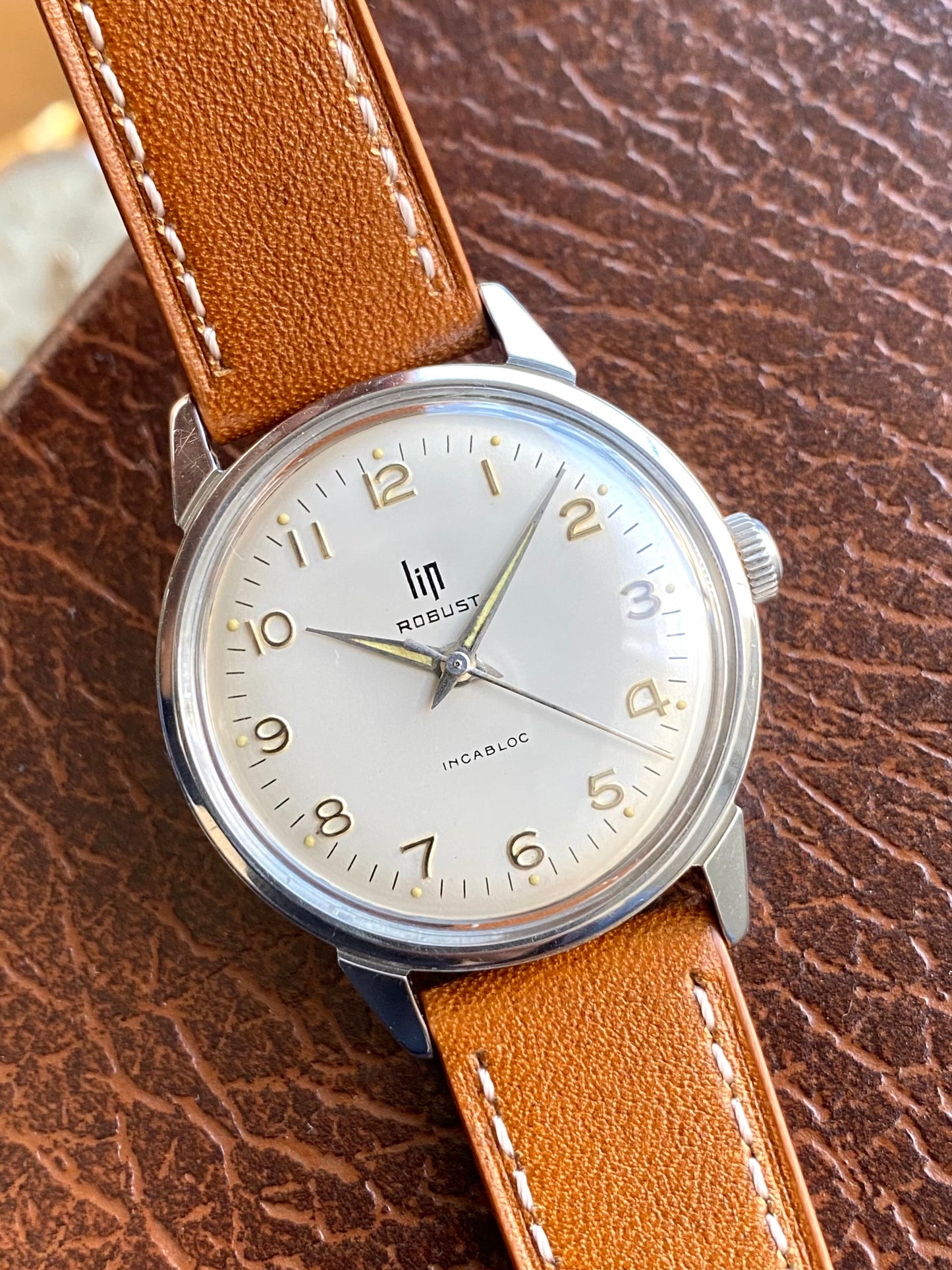 LIP Robust Besançon France - Montre Vintage Mécanique Acier R23 1960