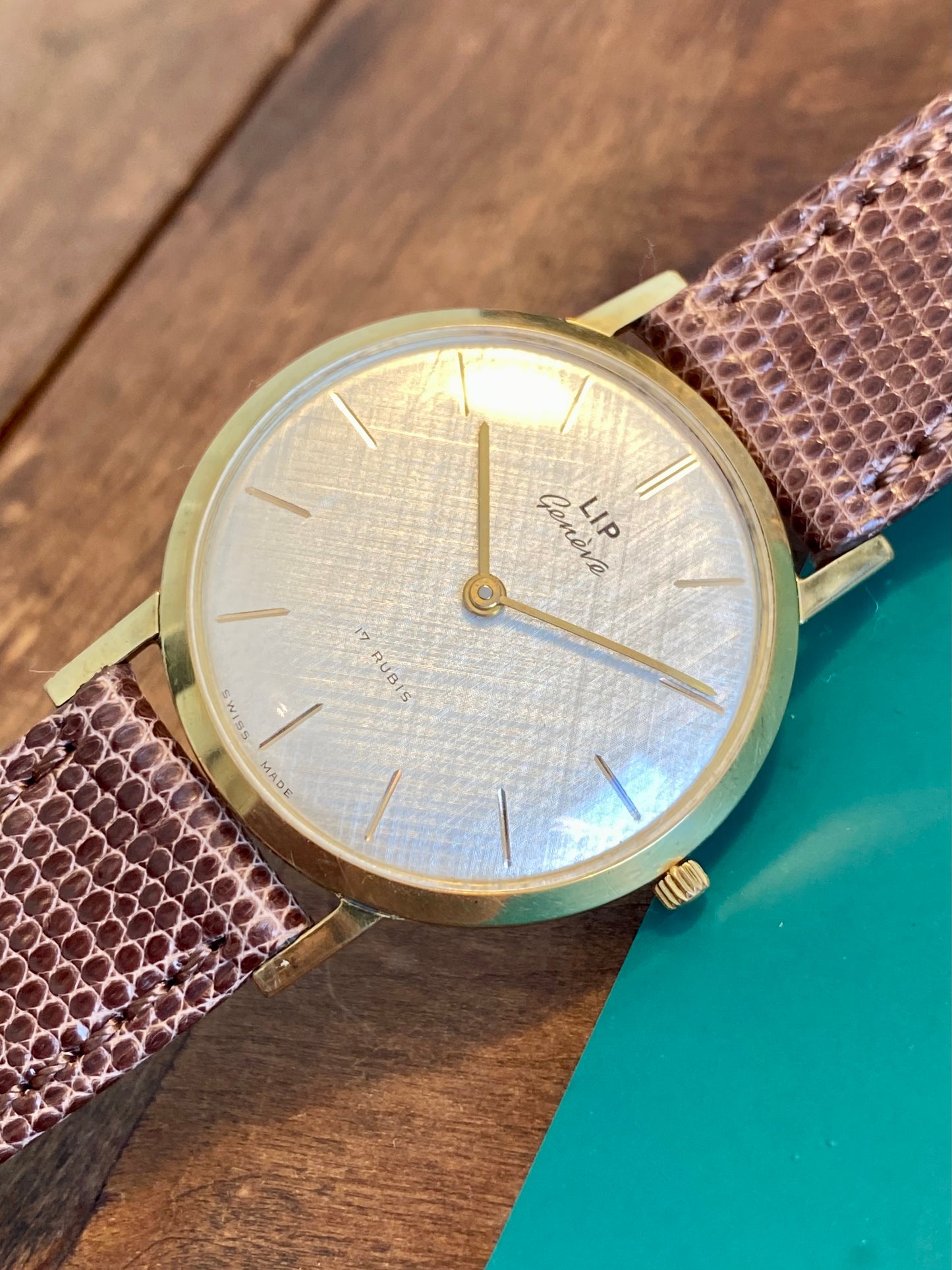 LIP Genève Extra Fine Plaqué Or Cadran Lin Montre Vintage Mécanique 1960
