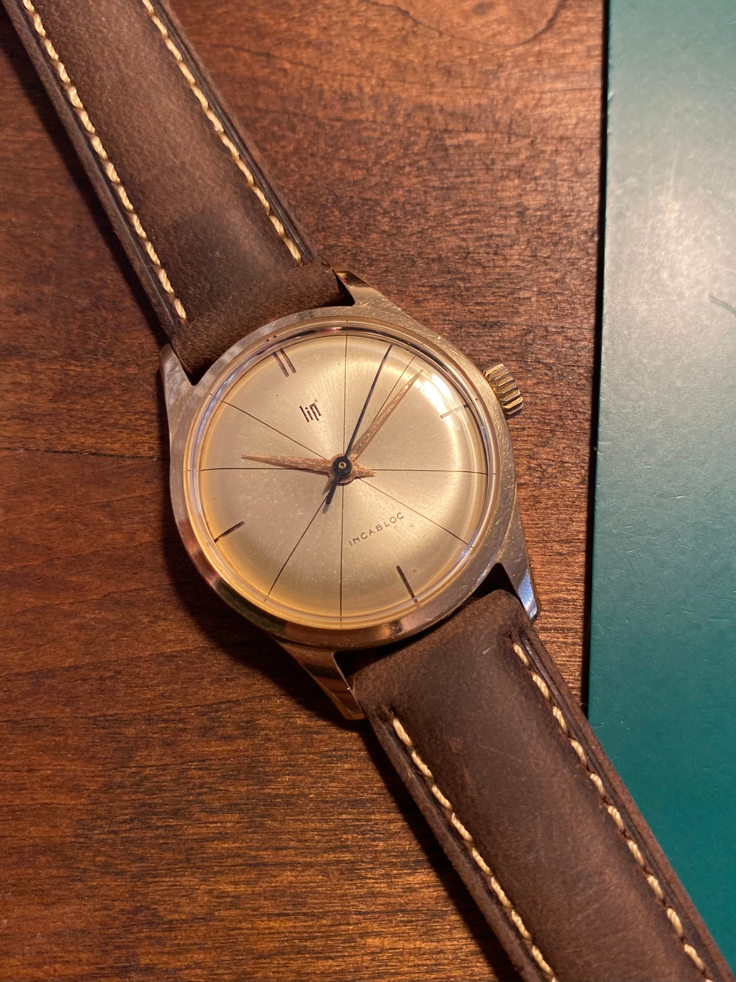 LIP R23 Cross Hair Montre Vintage Mécanique 1960