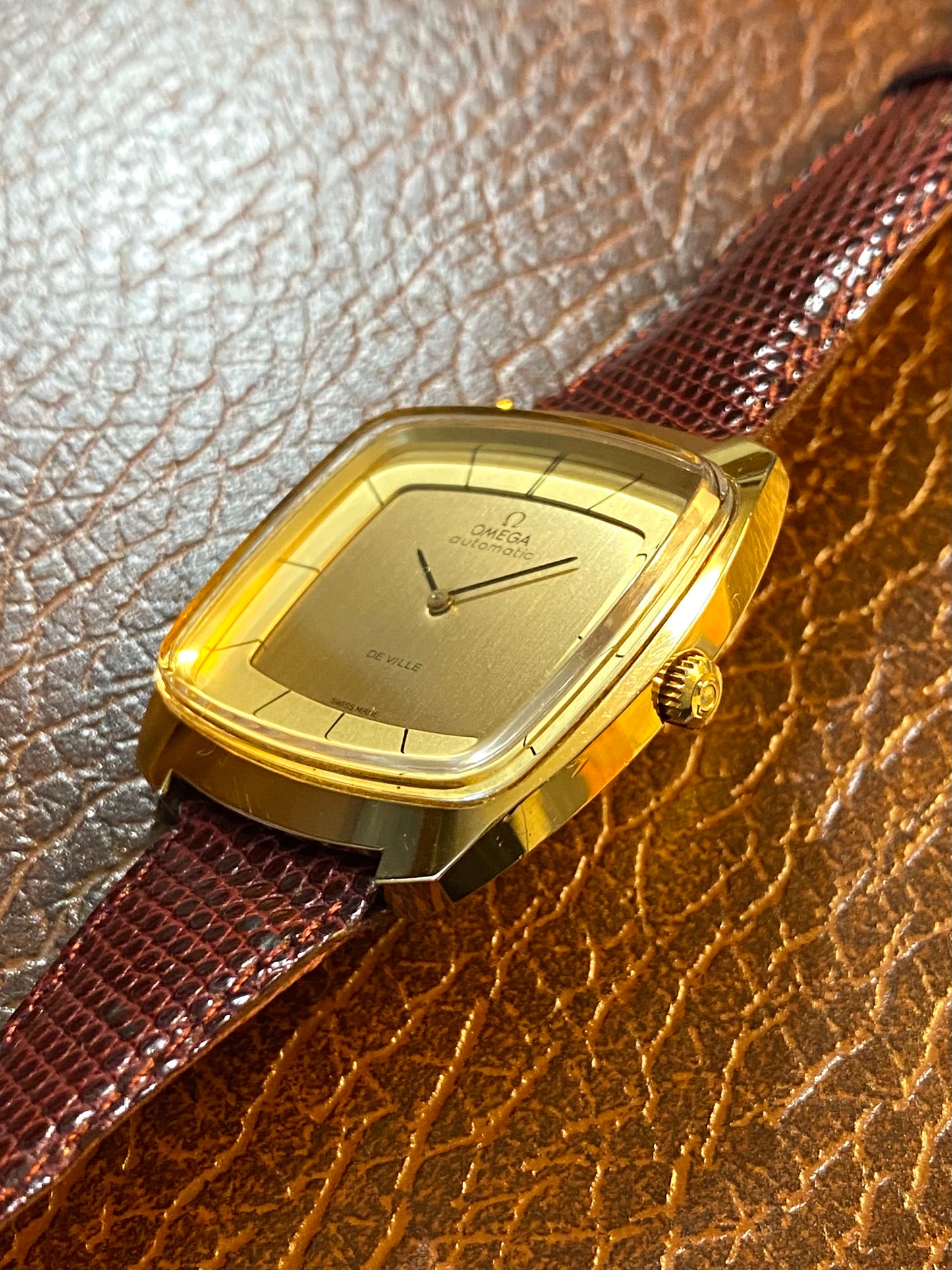 Omega DeVille Automatic "TV" 151.0051 Montre Vintage Mécanique Cal.711 Plaqué Or 1973