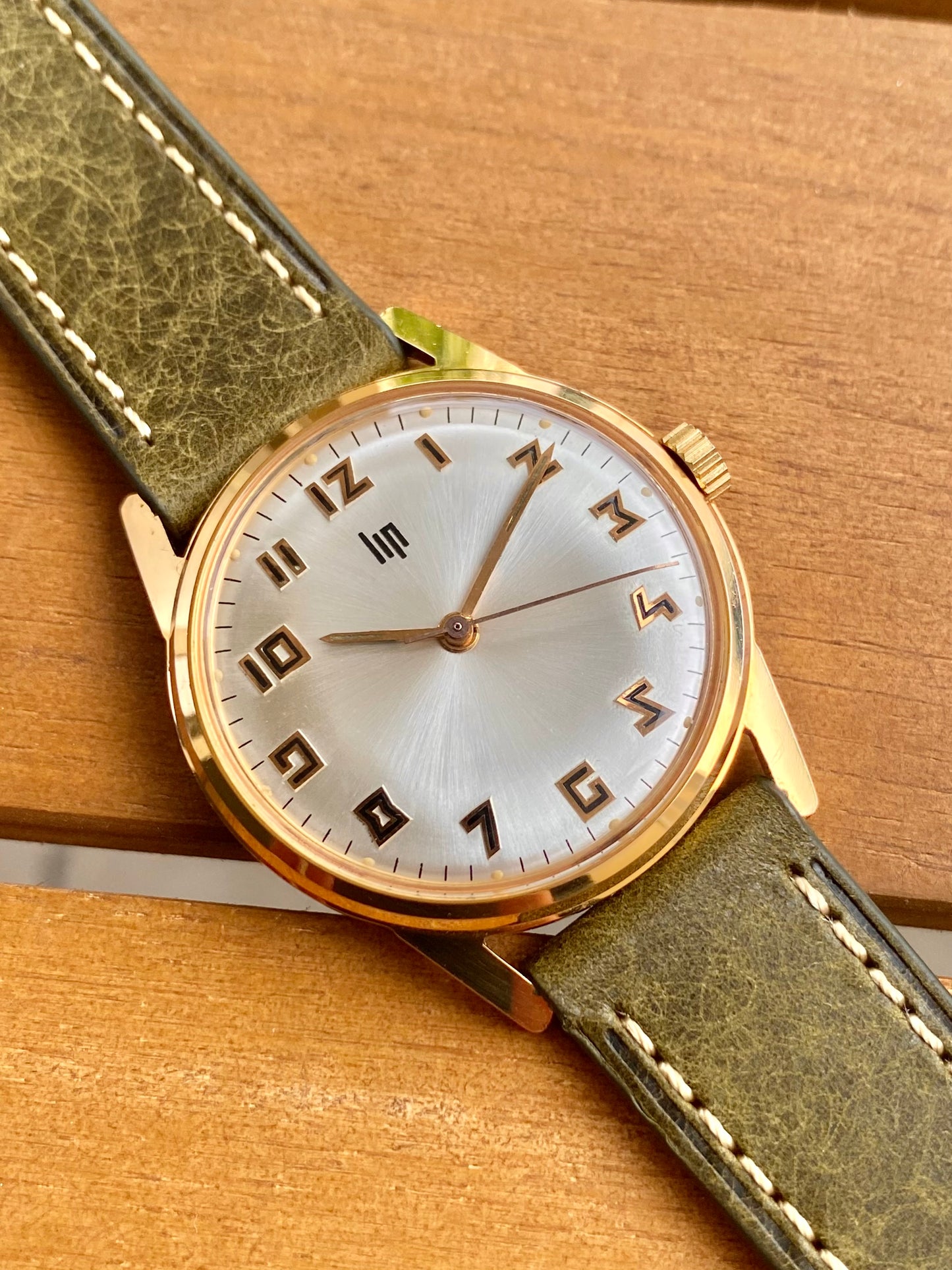 LIP Montre Française Vintage Mécanique RSC.553 Plaqué Or 1960
