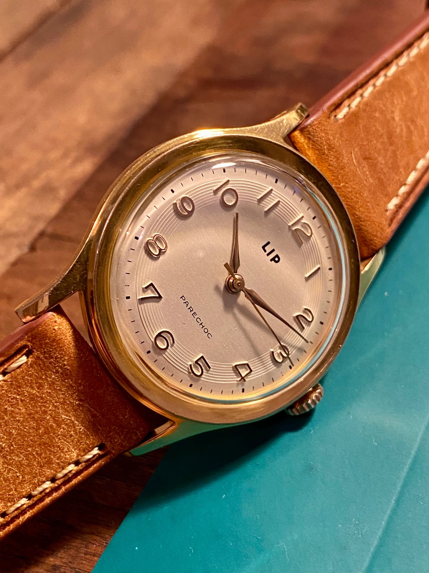 LIP R25 PareChoc Plaqué Or Montre Vintage Mécanique 1950