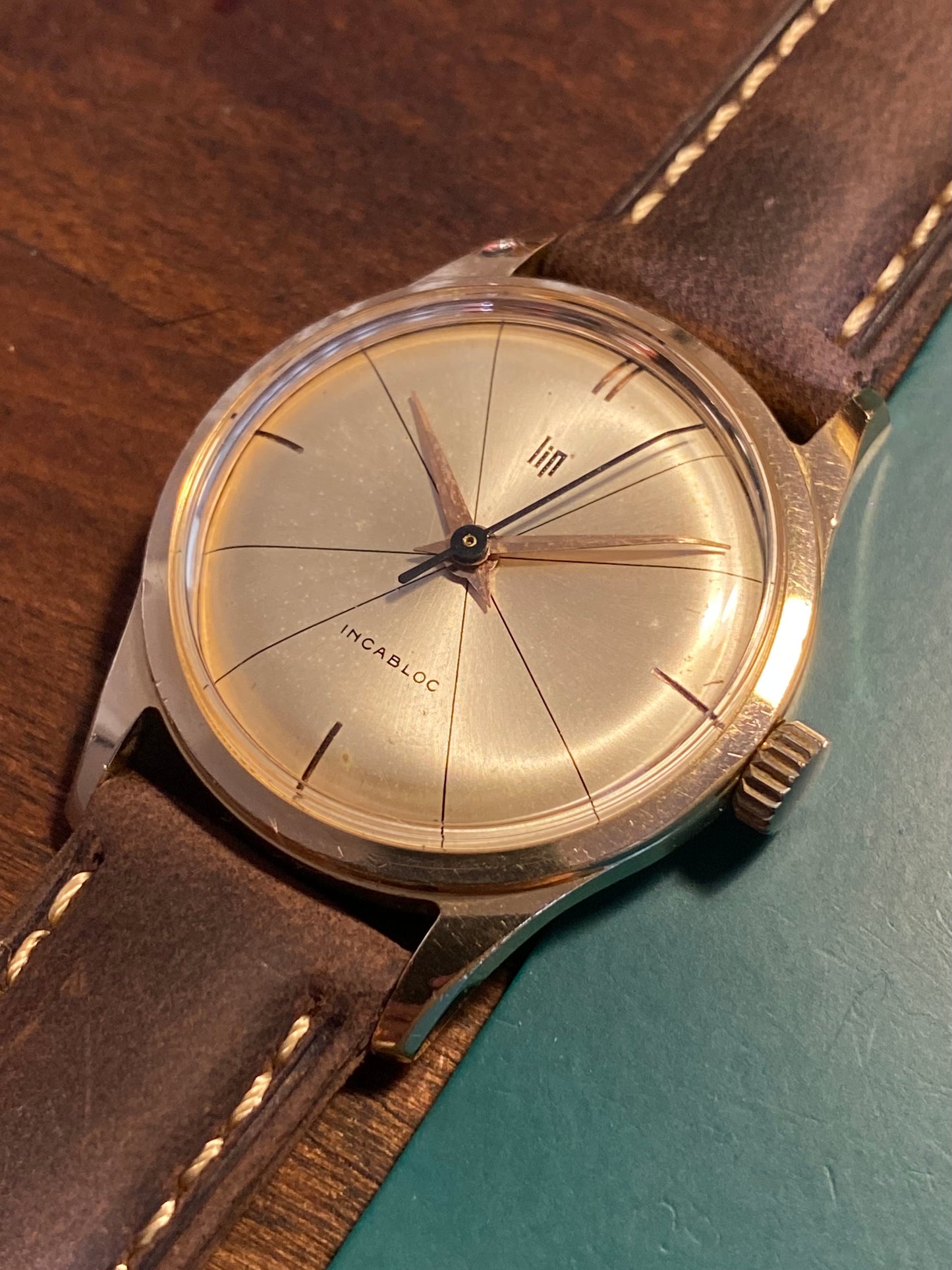 LIP R23 Cross Hair Montre Vintage Mécanique 1960