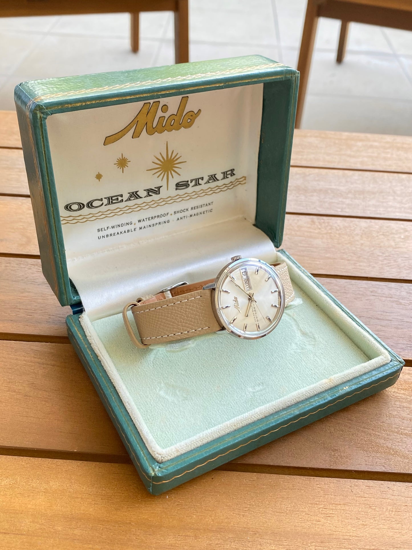 Mido OceanStar DateDay Automatic - Montre Vintage Suisse Mécanique 1147OCD - 1970 + Écrin