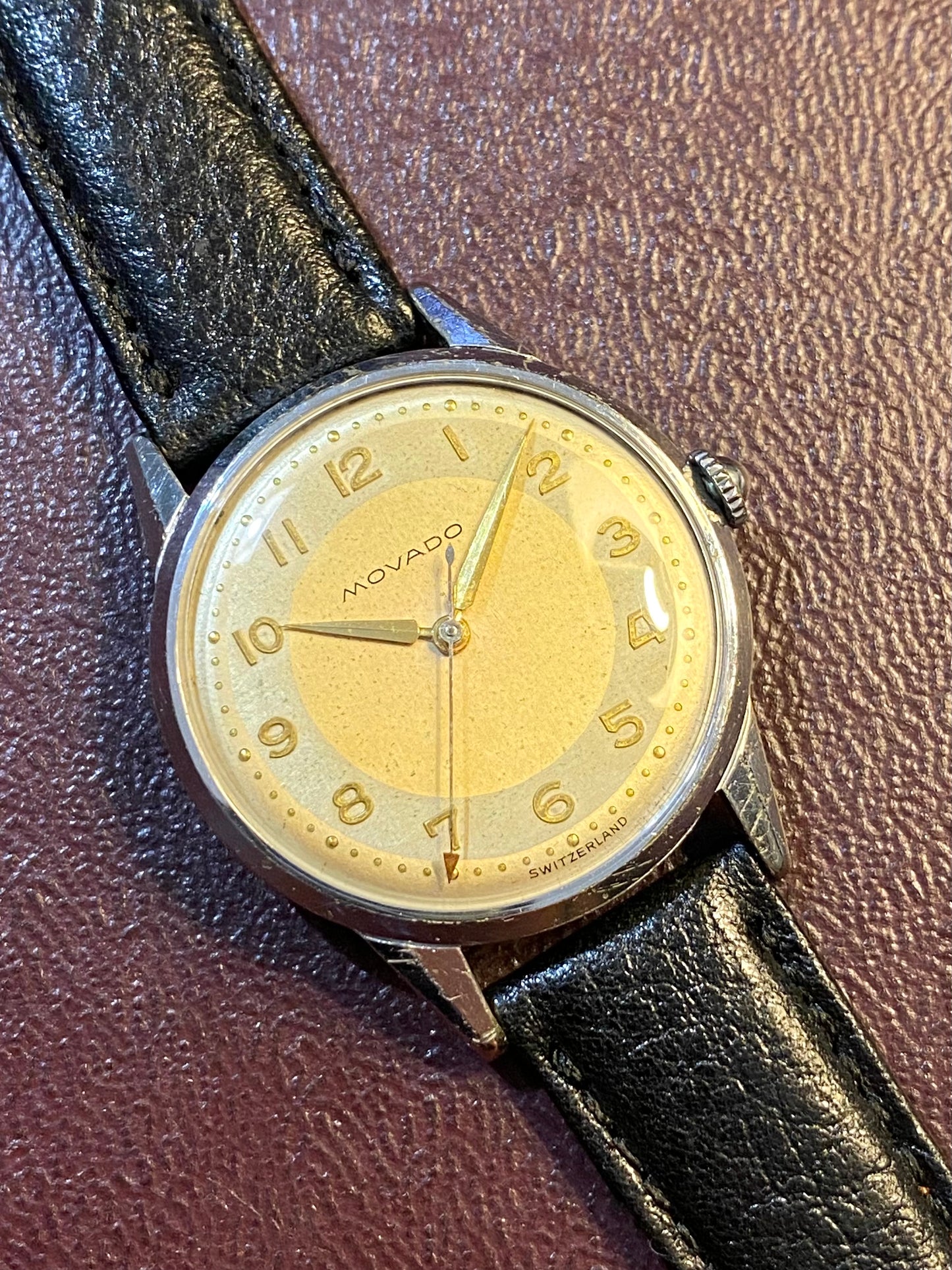 Movado Montre Vintage Mécanique Cadran Bi-Ton 1950