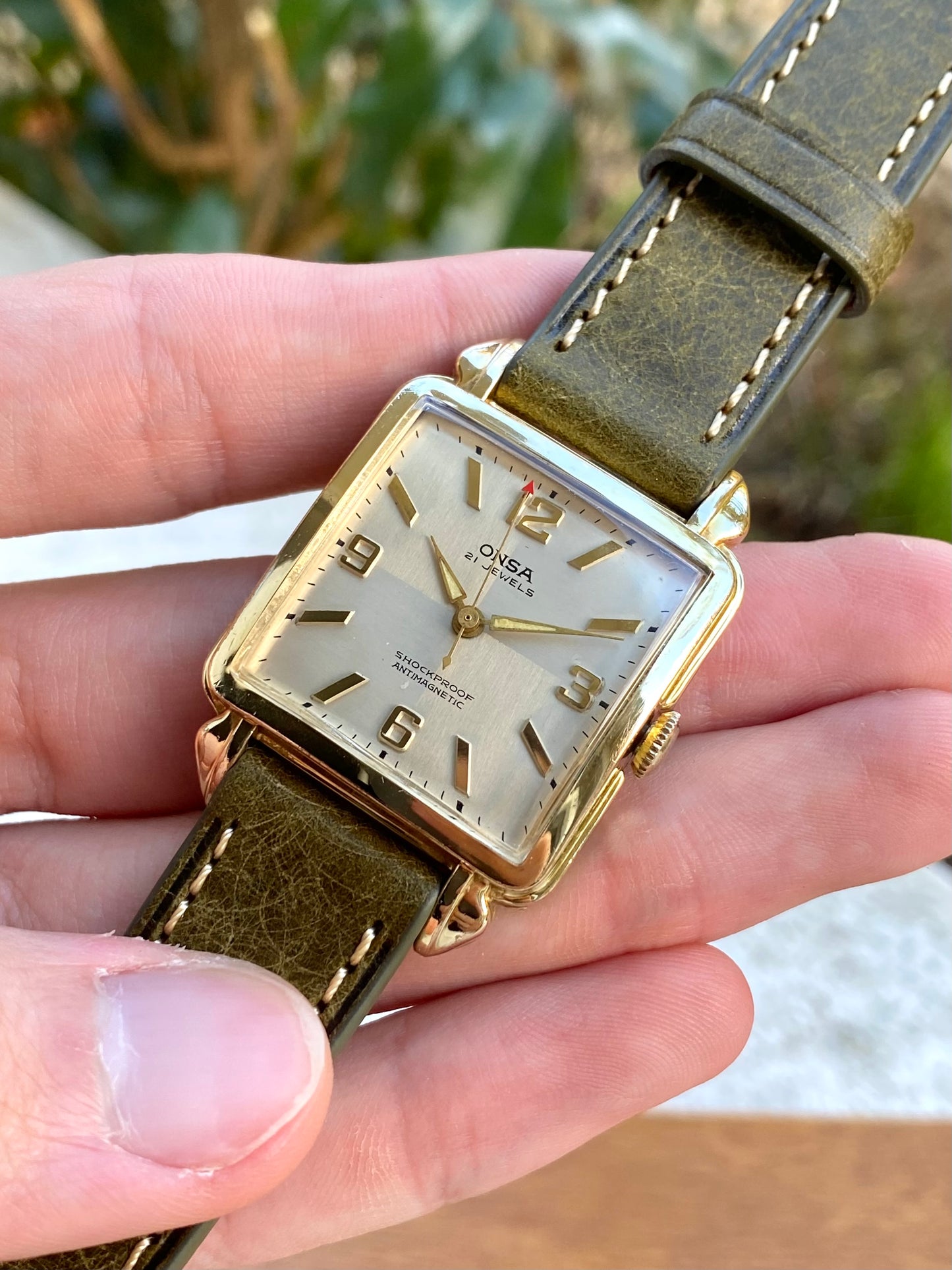 Onsa Swiss 21 Jewels Montre Vintage Carré Mécanique Plaqué Or 1960