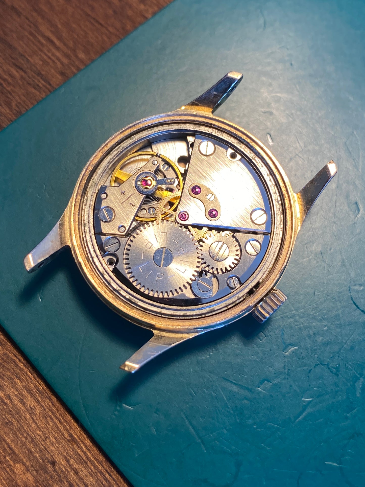 LIP R23 Cross Hair Montre Vintage Mécanique 1960