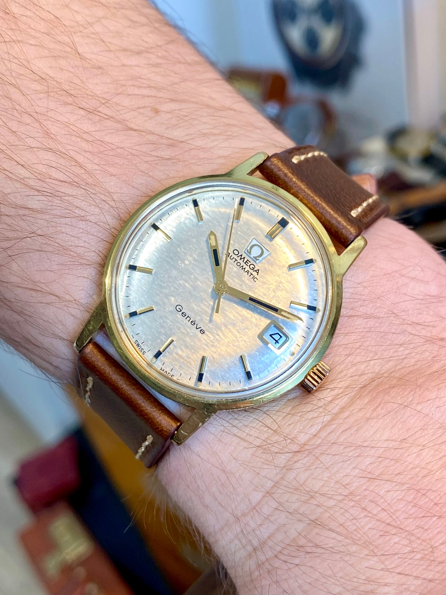 Omega Genève Automatic Cal. 565 Cadran Texturé "Glitch" Montre Réf.166.070 Vintage Mécanique 1969