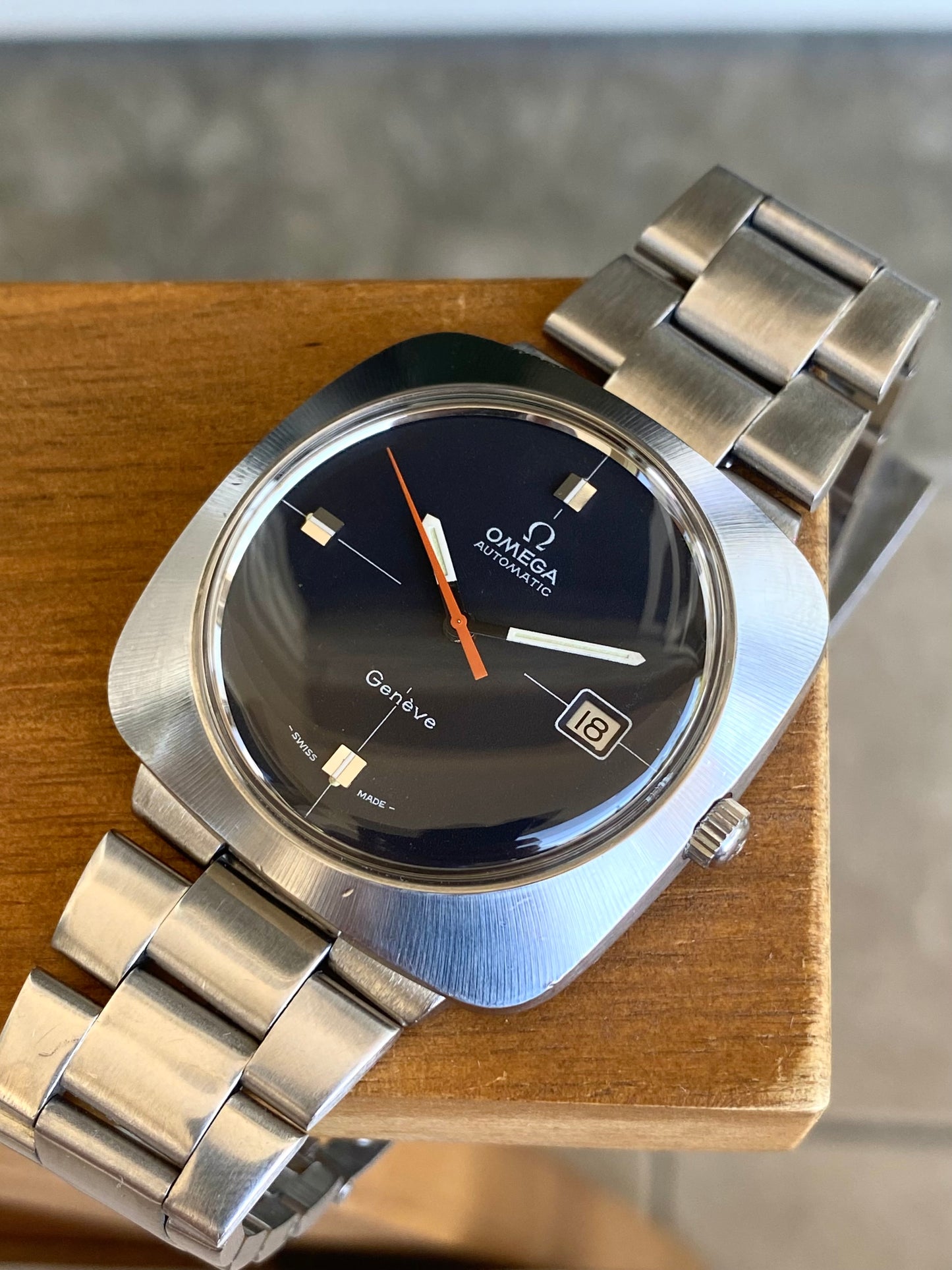 Omega Genève Automatic 166.081 Cal.565 Cadran Noir Racing Montre Vintage Mécanique 1969