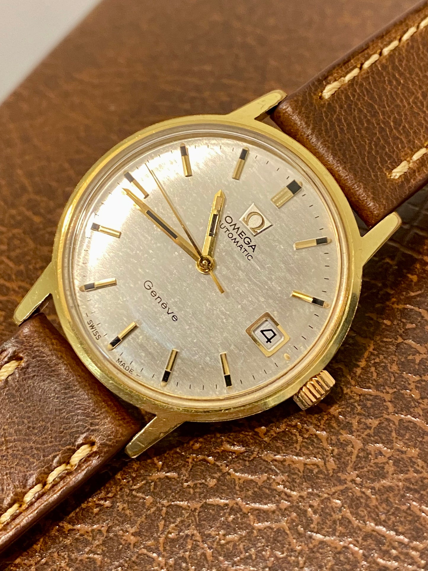 Omega Genève Automatic Cal. 565 Cadran Texturé "Glitch" Montre Réf.166.070 Vintage Mécanique 1969