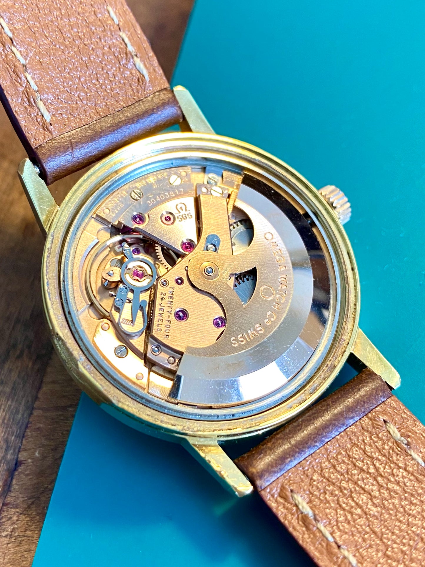 Omega Genève Automatic Cal. 565 Cadran Texturé "Glitch" Montre Réf.166.070 Vintage Mécanique 1969