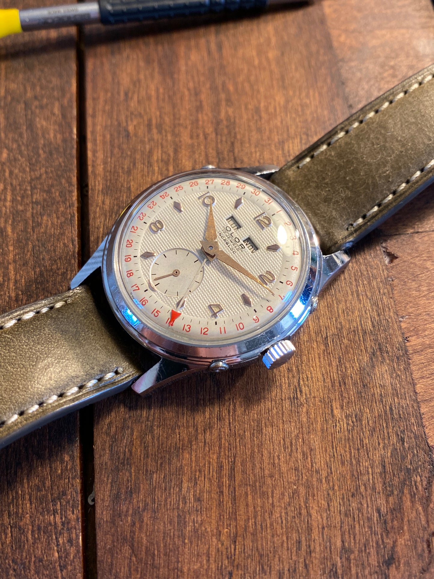 Olor Triple Date Calendrier - Cadran Nid d’abeille