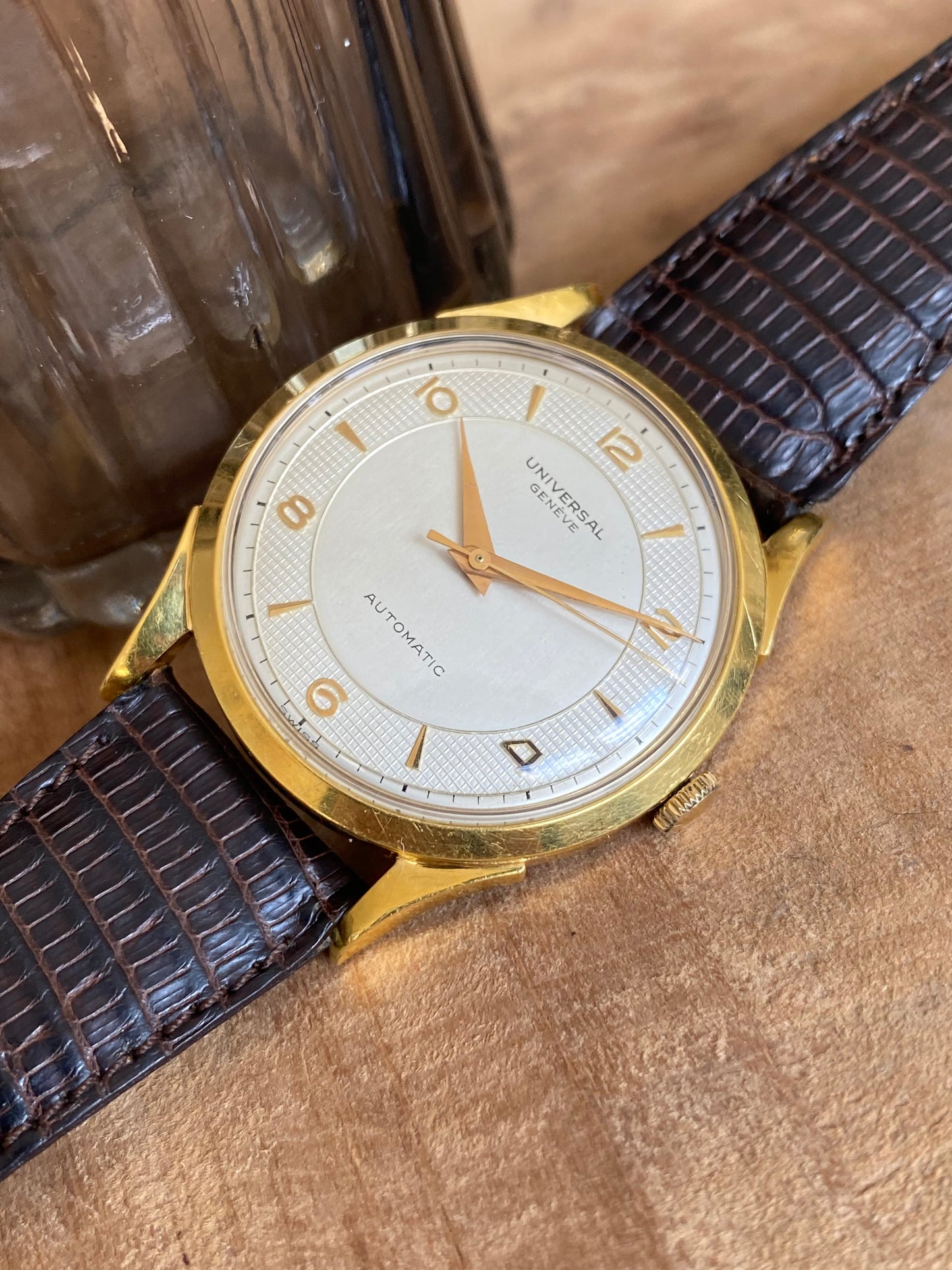 Universal Genève Bumper Montre Vintage Cal.139 1950