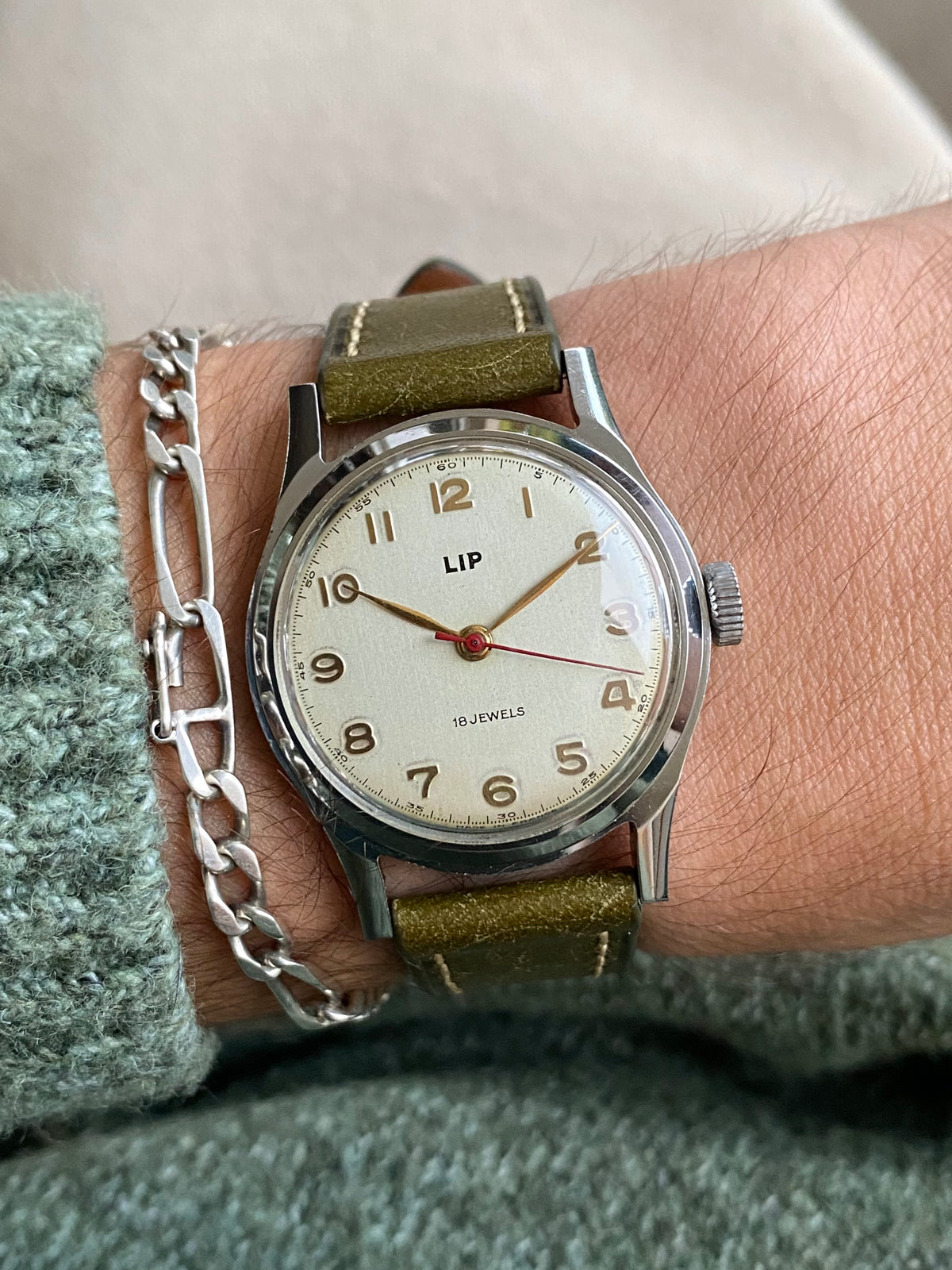 LIP France R25 - Montre Vintage Mécanique Acier 1940