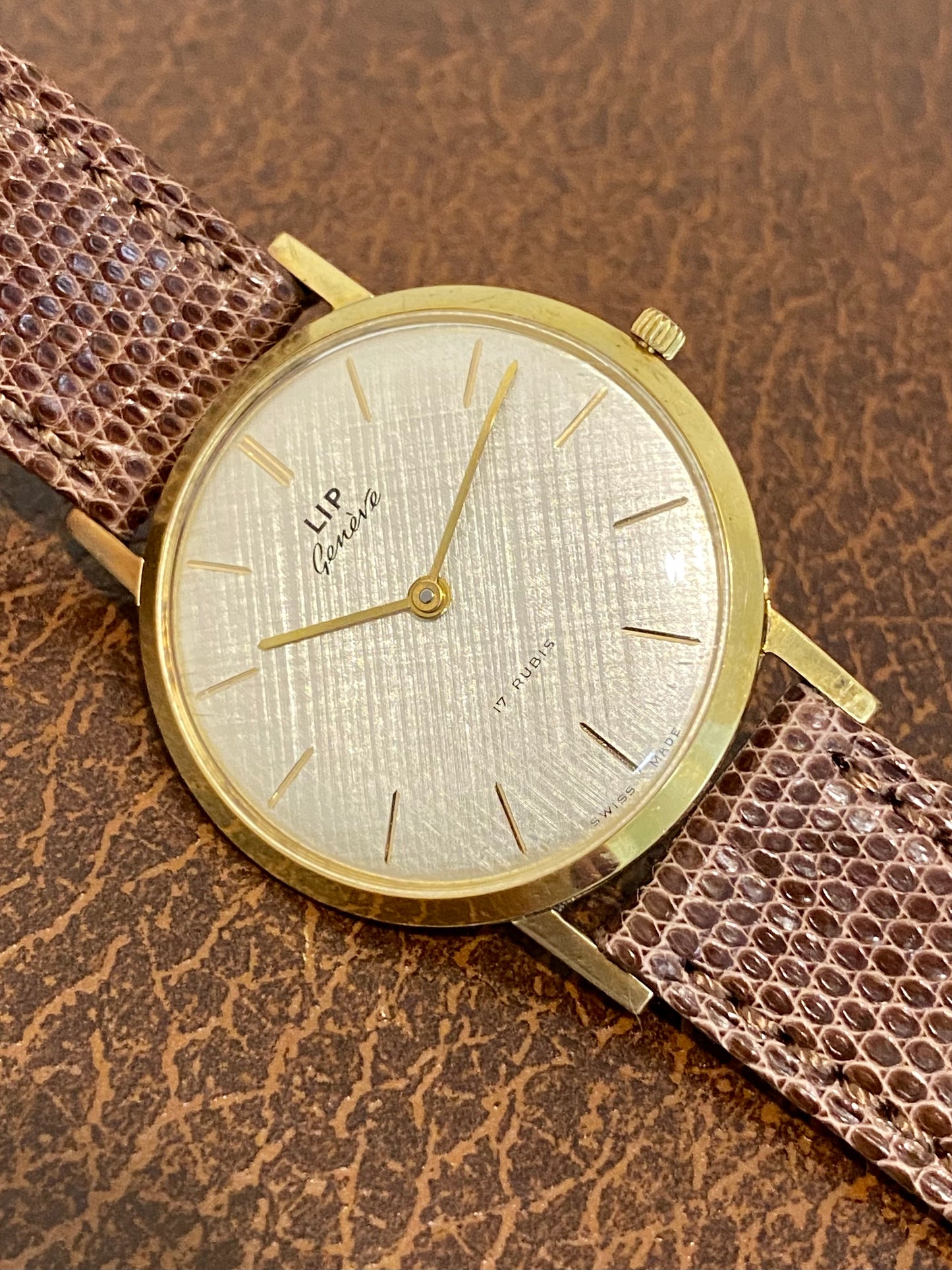 LIP Genève Extra Fine Plaqué Or Cadran Lin Montre Vintage Mécanique 1960